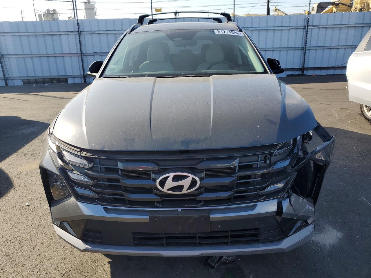 2025 Hyundai Tucson Sel Gray vin: 5NMJB3DE9SH592832