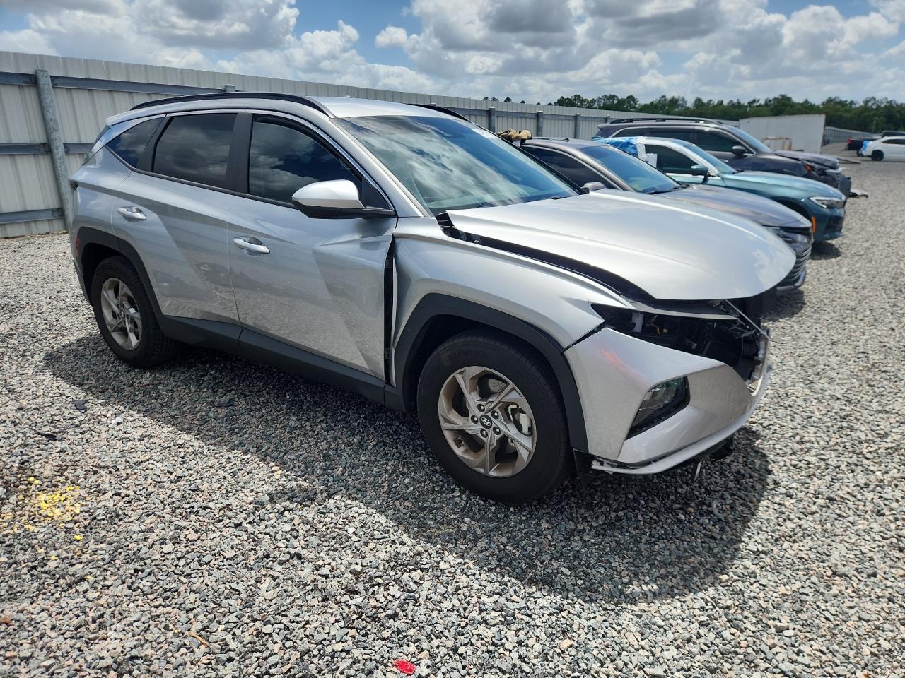 2024 Hyundai Tucson Sel Silver vin: 5NMJB3DEXRH382993