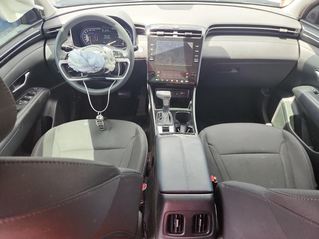 2024 Hyundai Tucson Sel Silver vin: 5NMJB3DEXRH382993