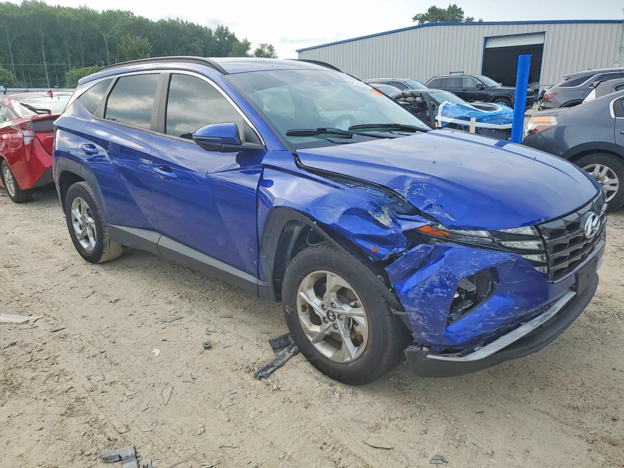 2022 Hyundai Tucson Sel Blue vin: 5NMJBCAE2NH112705
