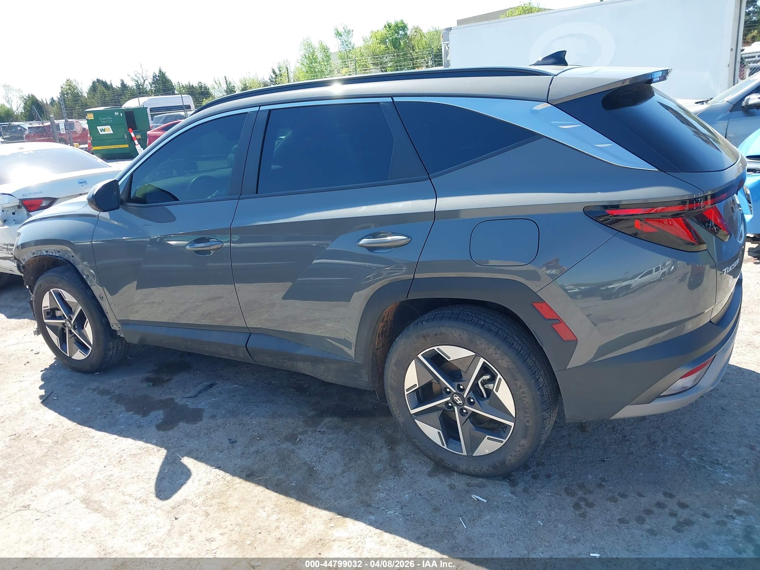2025 Hyundai Tucson Sel Серый vin: 5NMJBCDE0SH462700