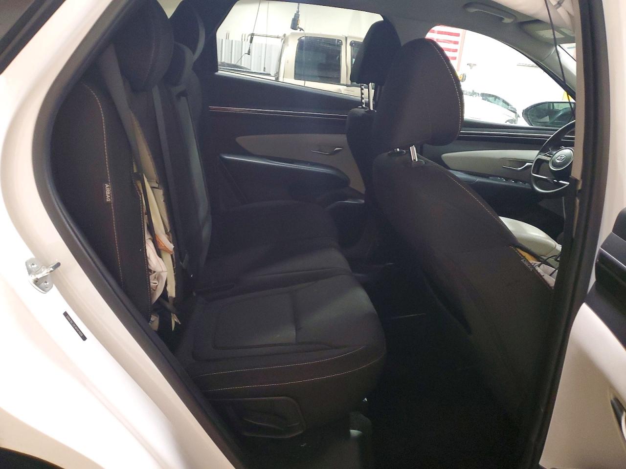 2024 Hyundai Tucson Sel White vin: 5NMJBCDE1RH411488