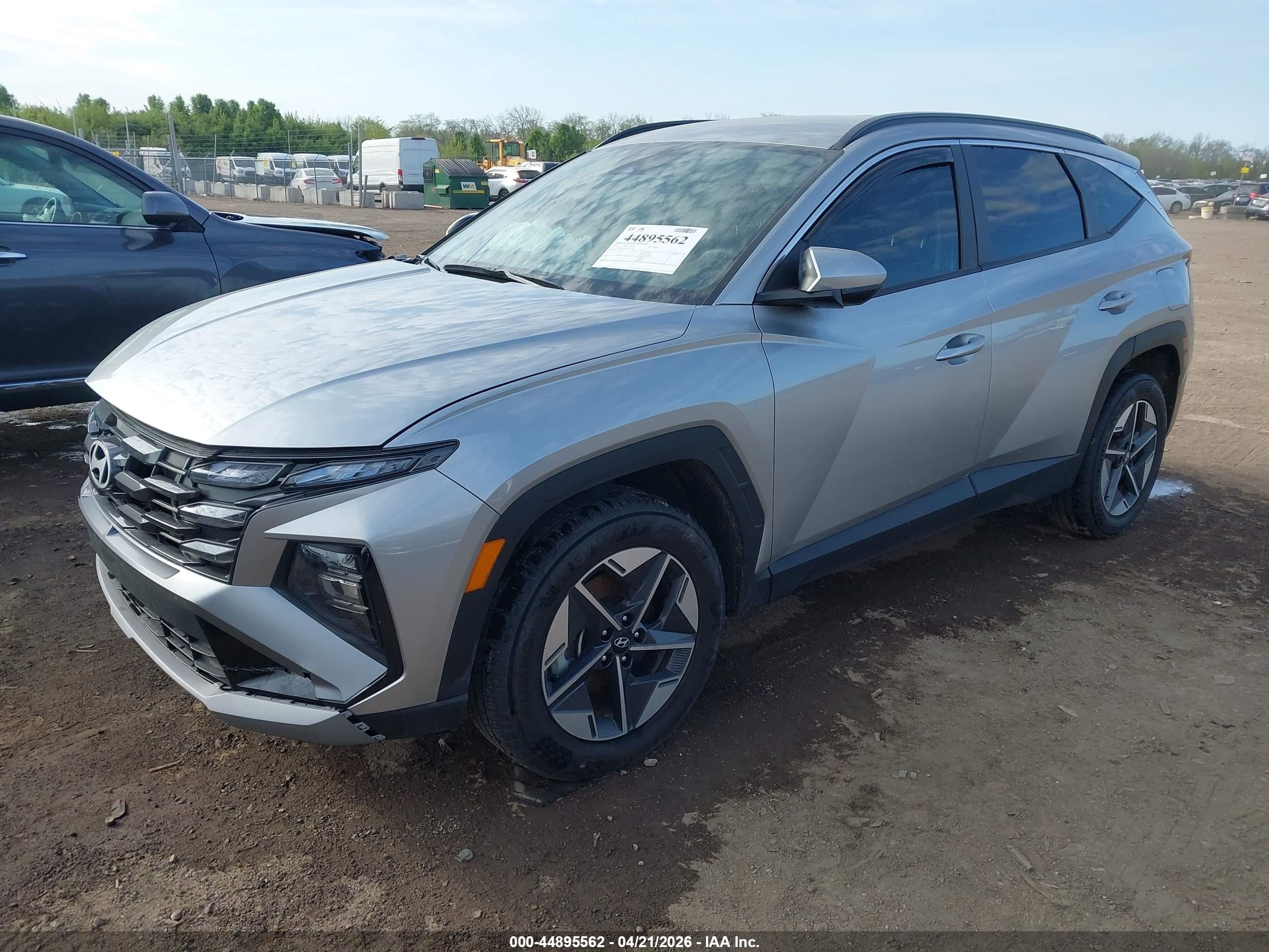 2025 Hyundai Tucson Sel Серебряный vin: 5NMJBCDE2SH533170