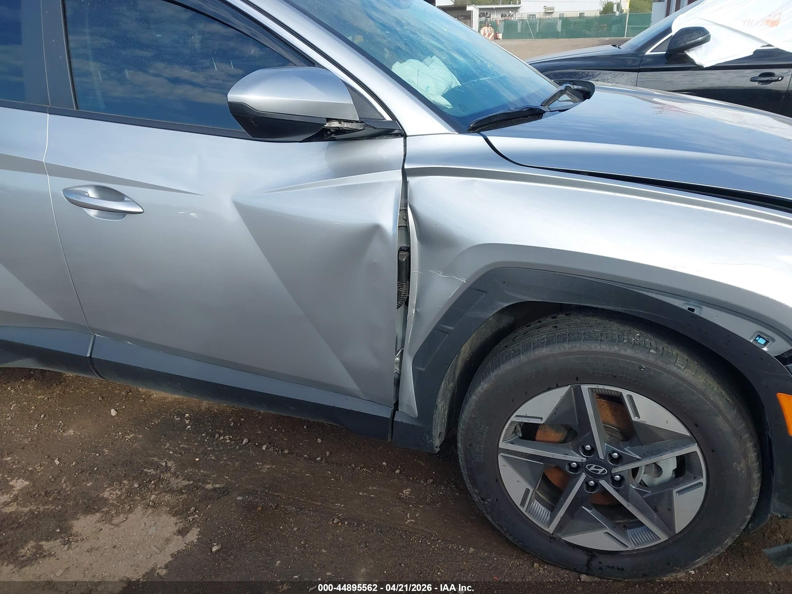 2025 Hyundai Tucson Sel Серебряный vin: 5NMJBCDE2SH533170