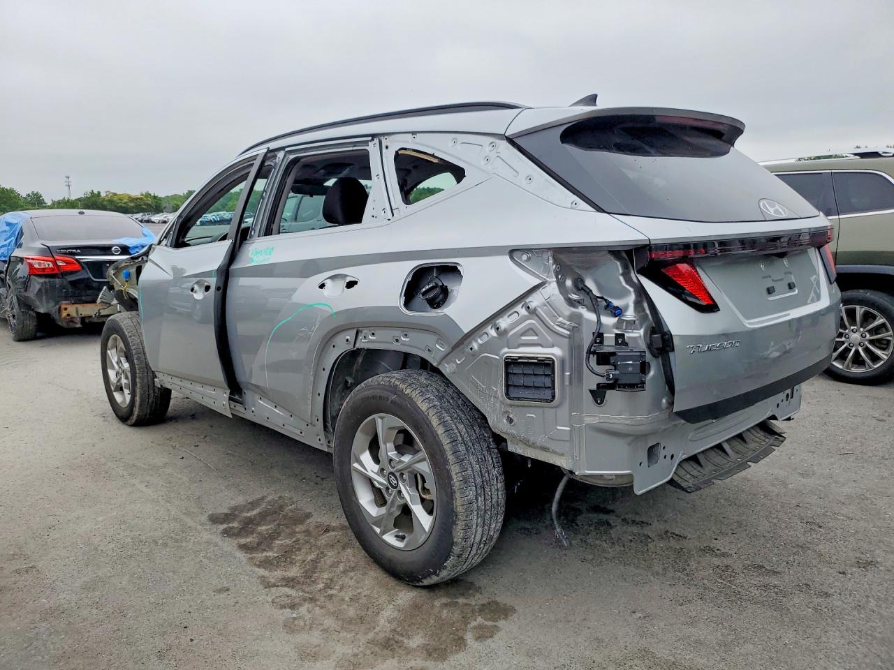 2024 Hyundai Tucson Sel Silver vin: 5NMJBCDE3RH419690