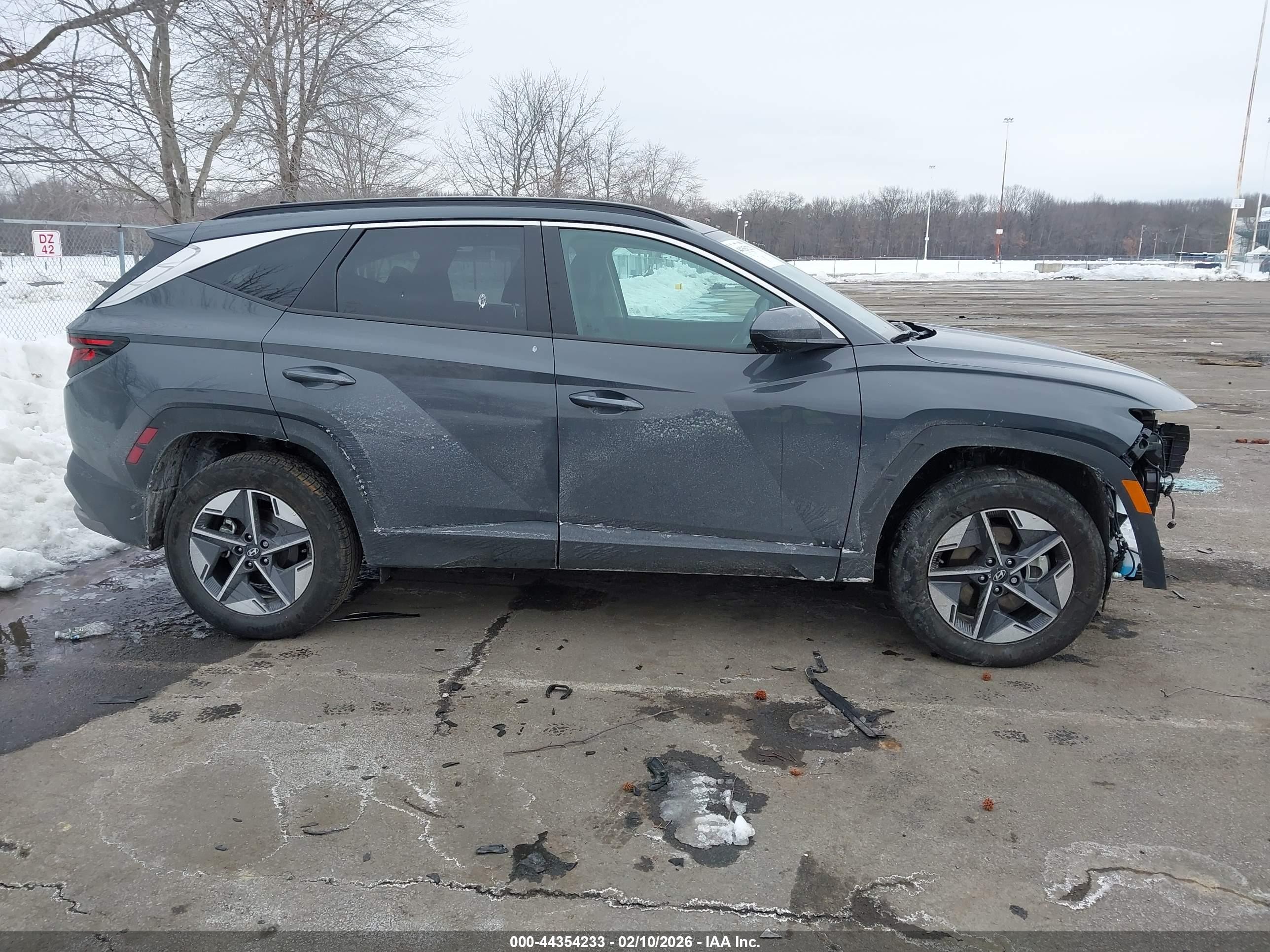 2025 Hyundai Tucson Sel Gray vin: 5NMJBCDE3SH516958