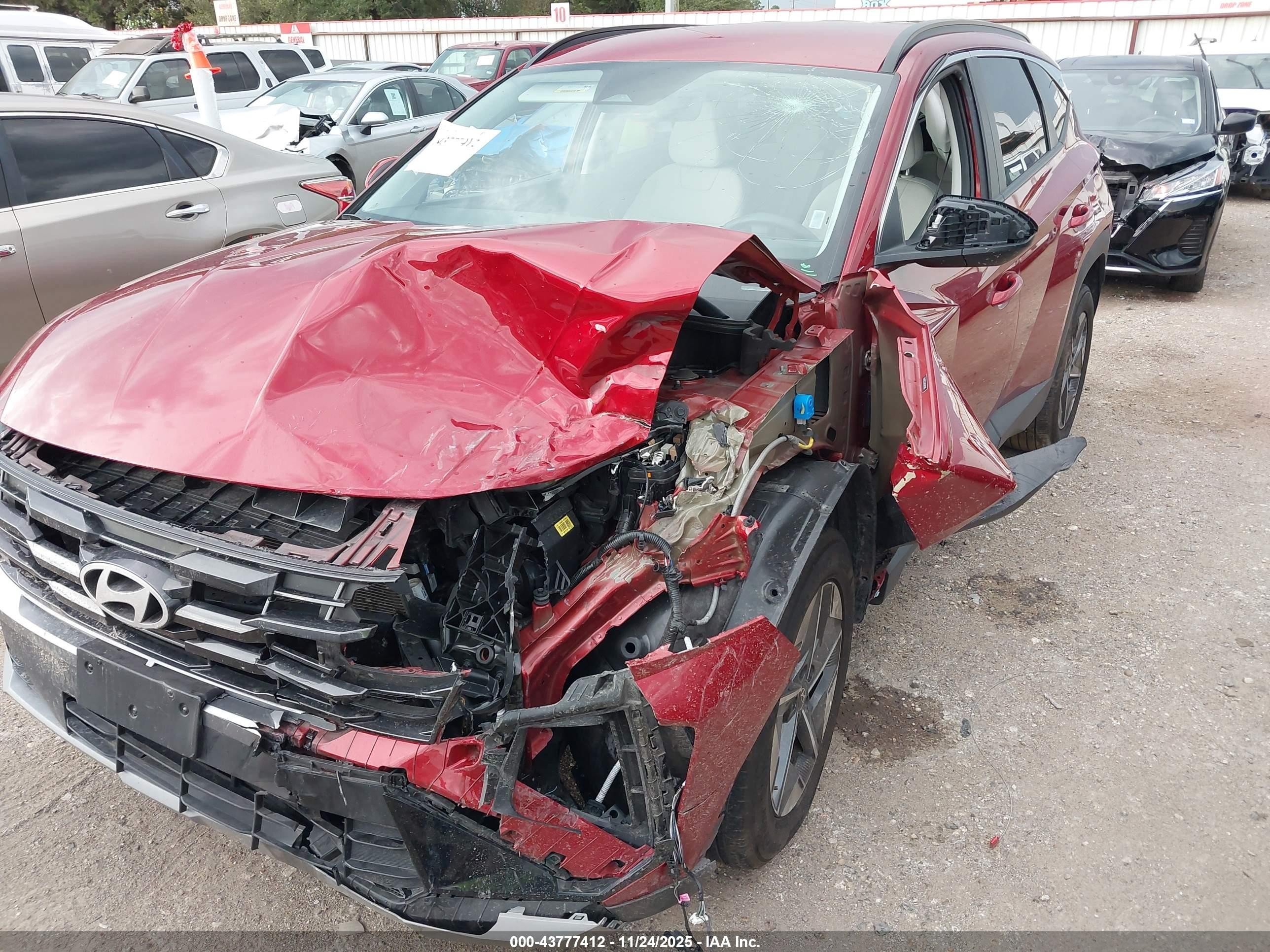 2025 Hyundai Tucson Sel Red vin: 5NMJBCDE4SH459685
