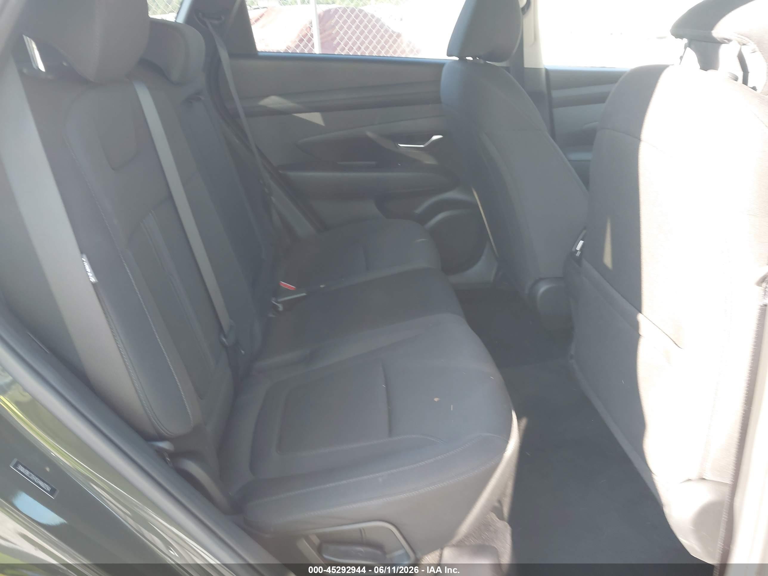 2025 Hyundai Tucson Sel Gray vin: 5NMJBCDE4SH460254