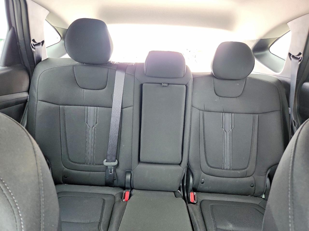 2025 Hyundai Tucson Sel Серебряный vin: 5NMJBCDE4SH467172