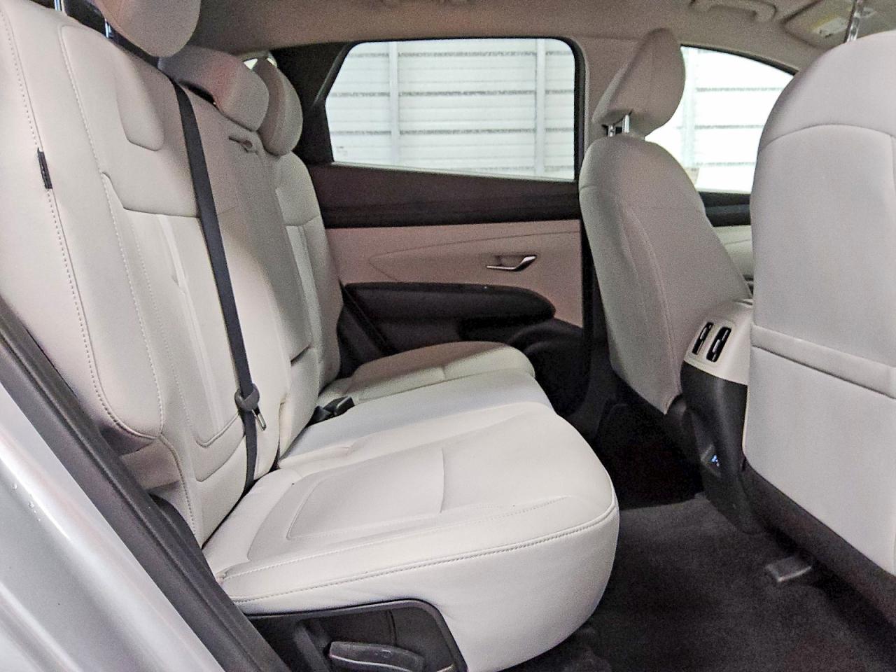 2025 Hyundai Tucson Sel Silver vin: 5NMJBCDE5SH553655