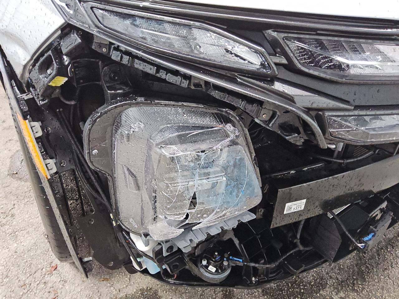 2025 Hyundai Tucson Sel Silver vin: 5NMJBCDE5SH553655 Damage: Right Head Lamp, Broken, Replacement Required