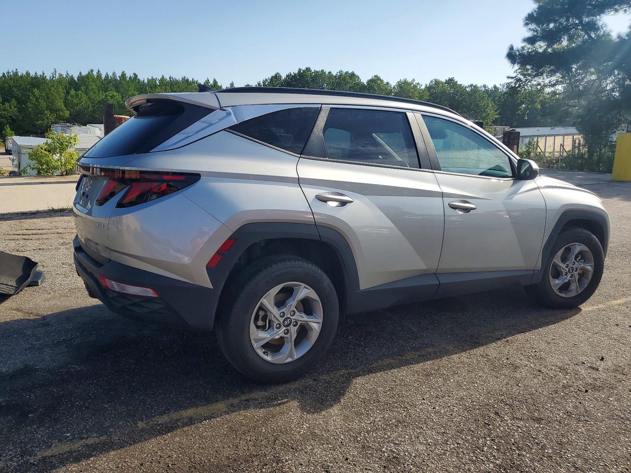 2024 Hyundai Tucson Sel Silver vin: 5NMJBCDE6RH300693