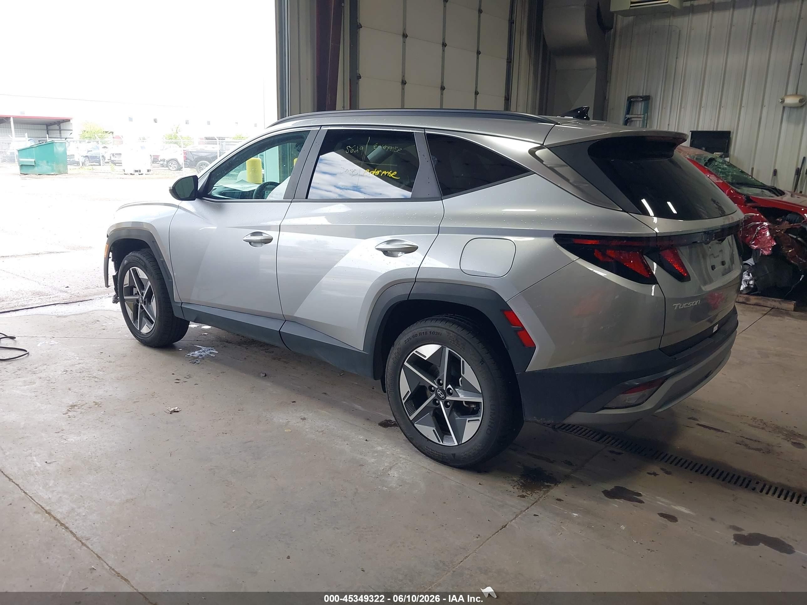 2025 Hyundai Tucson Sel Серебряный vin: 5NMJBCDE6SH495507
