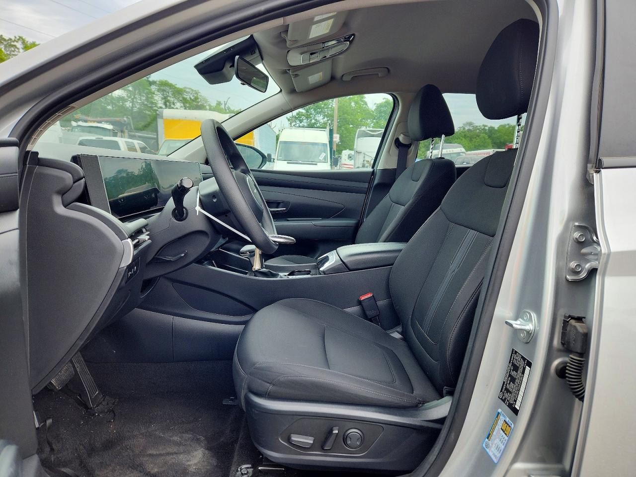 2025 Hyundai Tucson Sel Silver vin: 5NMJBCDE6SH538615