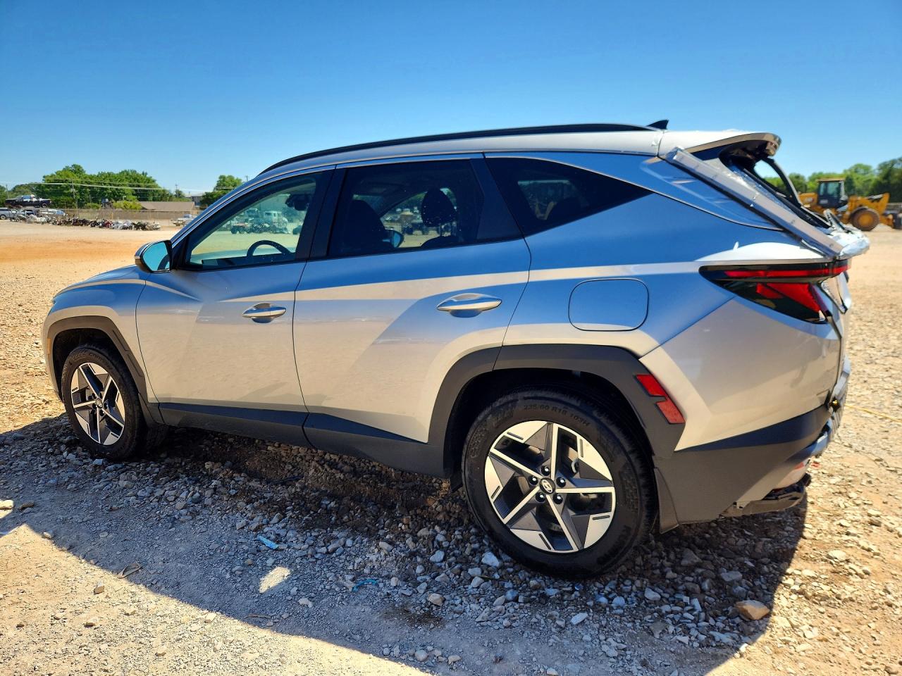 2025 Hyundai Tucson Sel Silver vin: 5NMJBCDE6SH568438