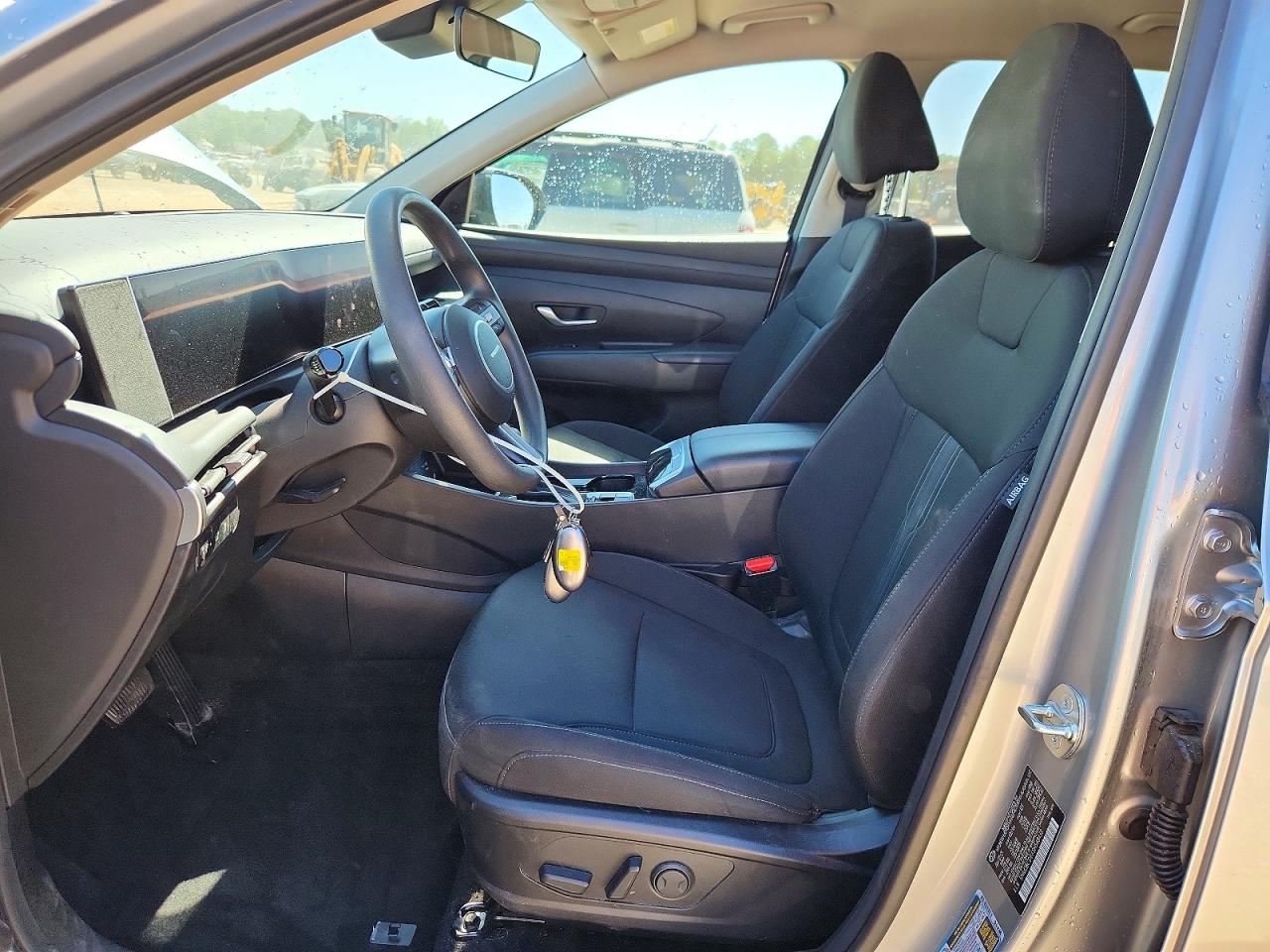 2025 Hyundai Tucson Sel Silver vin: 5NMJBCDE6SH568438