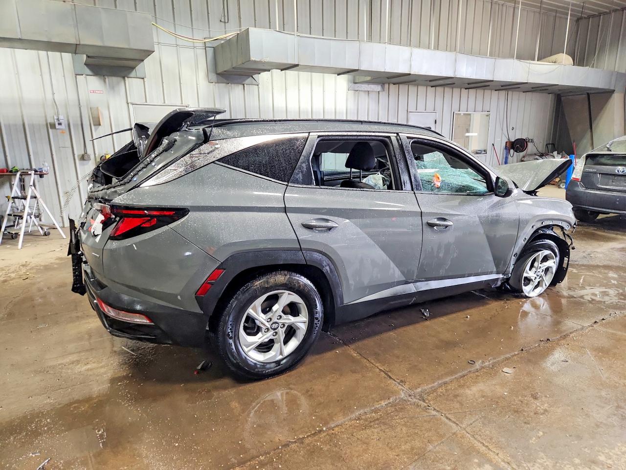 2024 Hyundai Tucson Sel Серый vin: 5NMJBCDE7RH340023