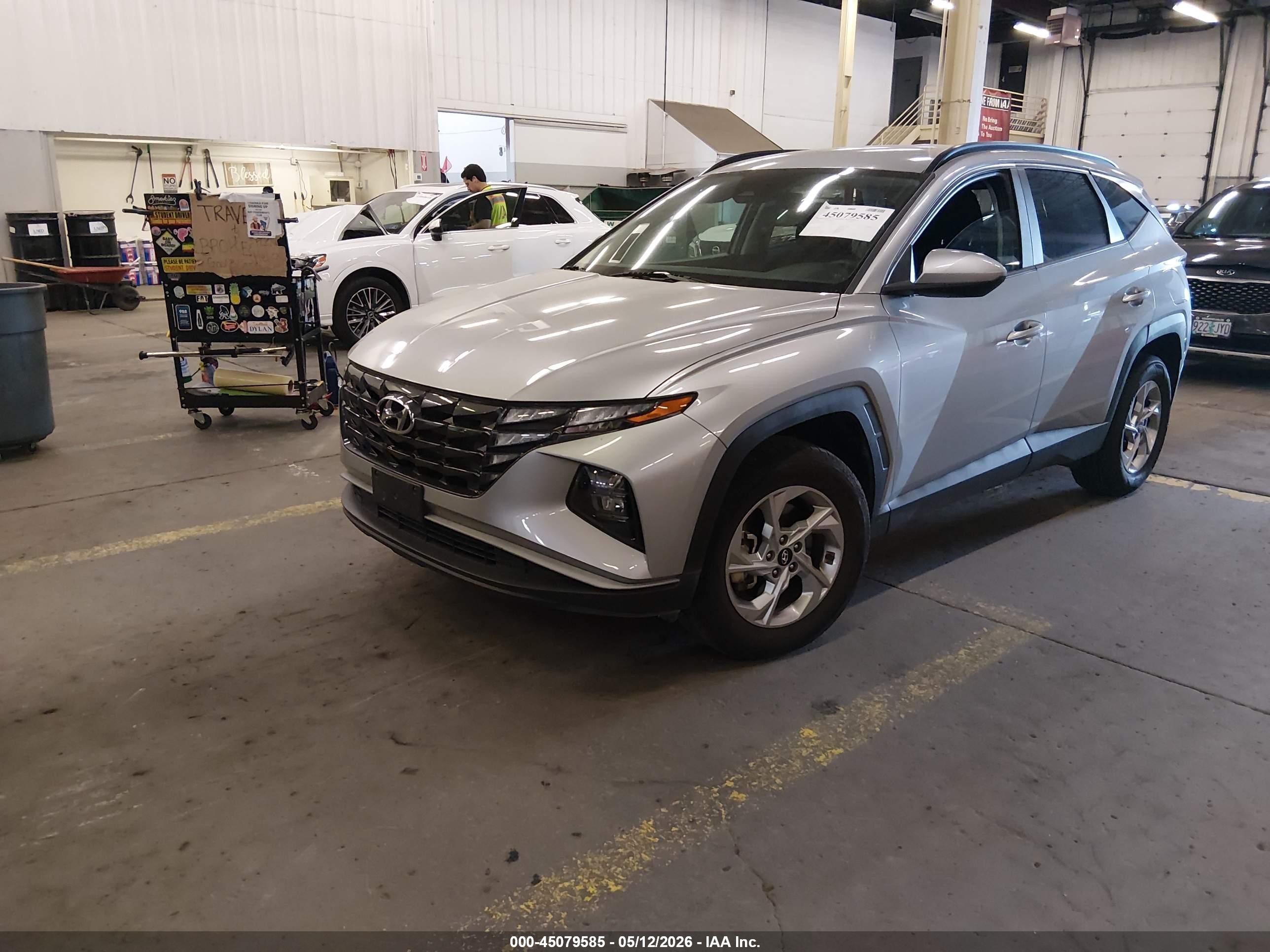 2024 Hyundai Tucson Sel Серебряный vin: 5NMJBCDE8RH357980