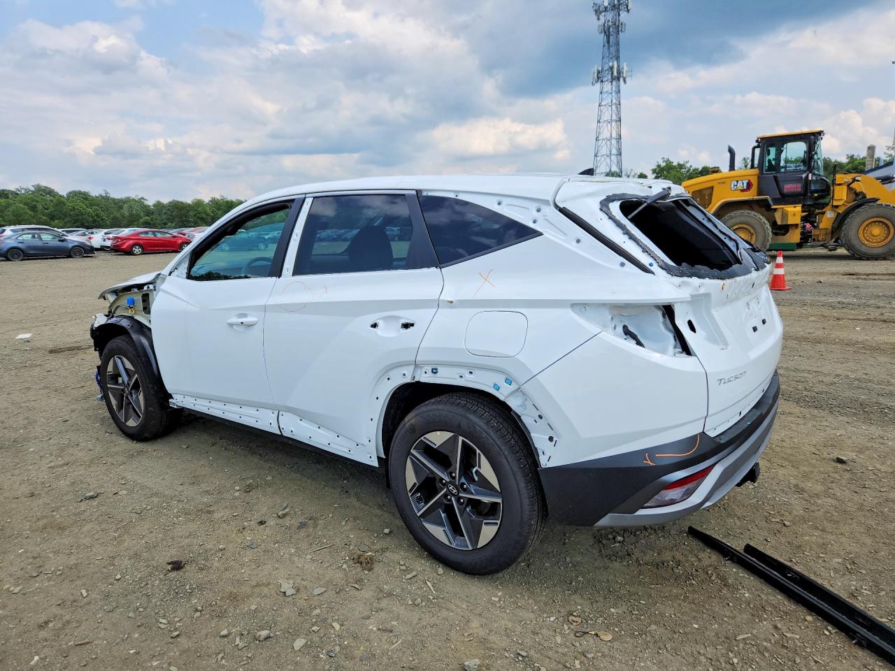 2026 Hyundai Tucson Sel White vin: 5NMJBCDE8TH699579