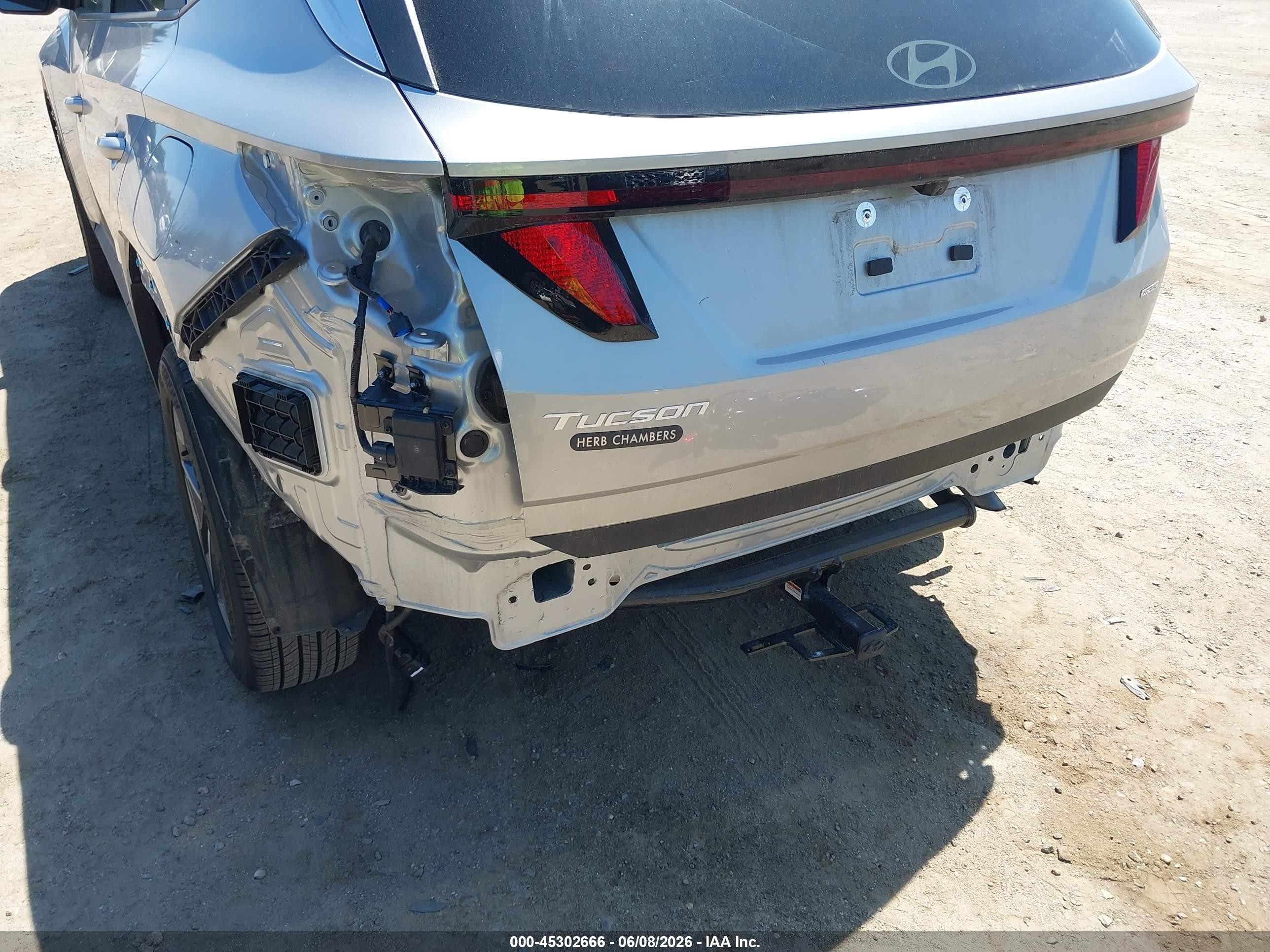 2025 Hyundai Tucson Sel Silver vin: 5NMJBCDE9SH556705