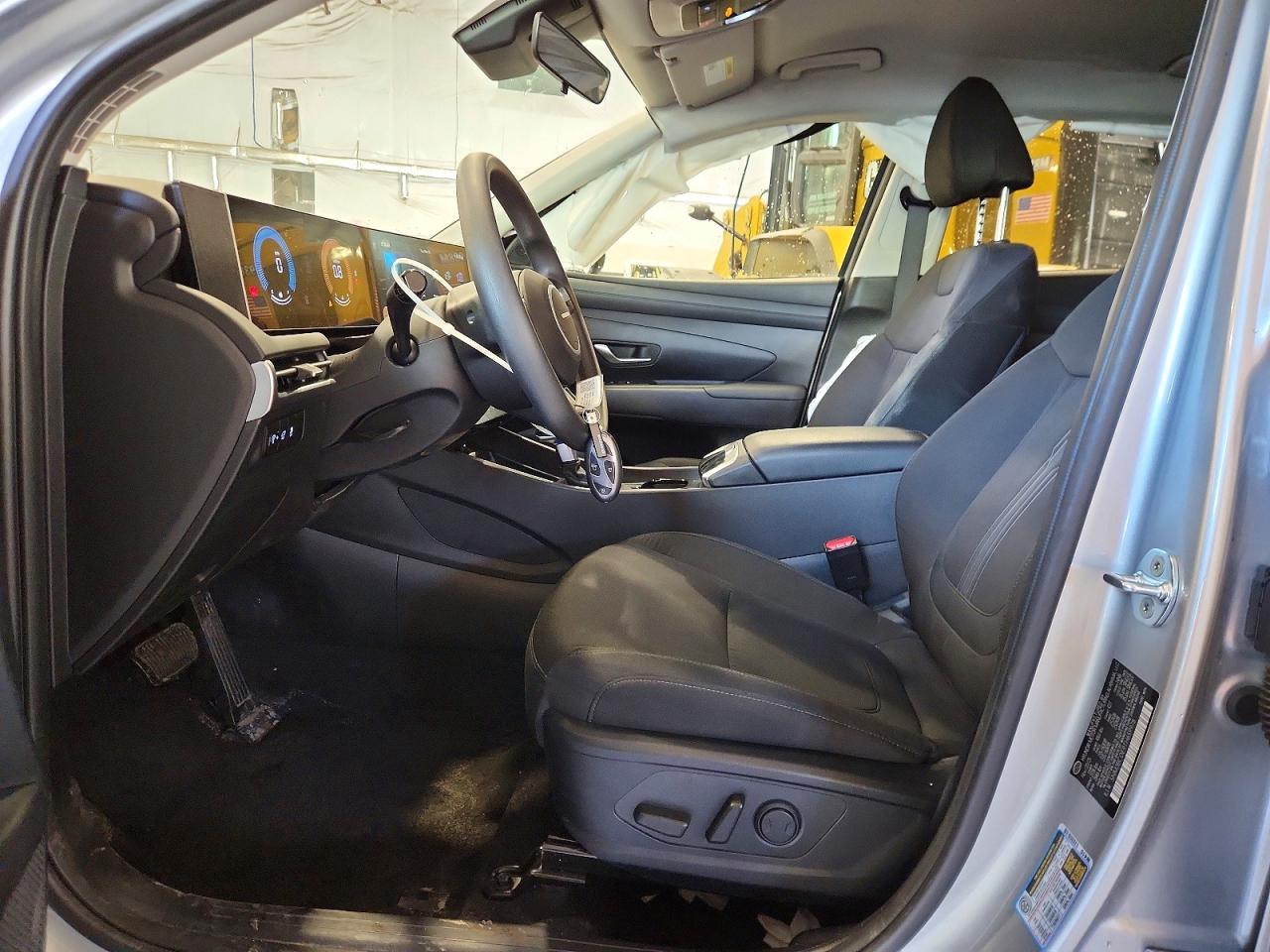 2026 Hyundai Tucson Sel Silver vin: 5NMJBCDE9TH659978