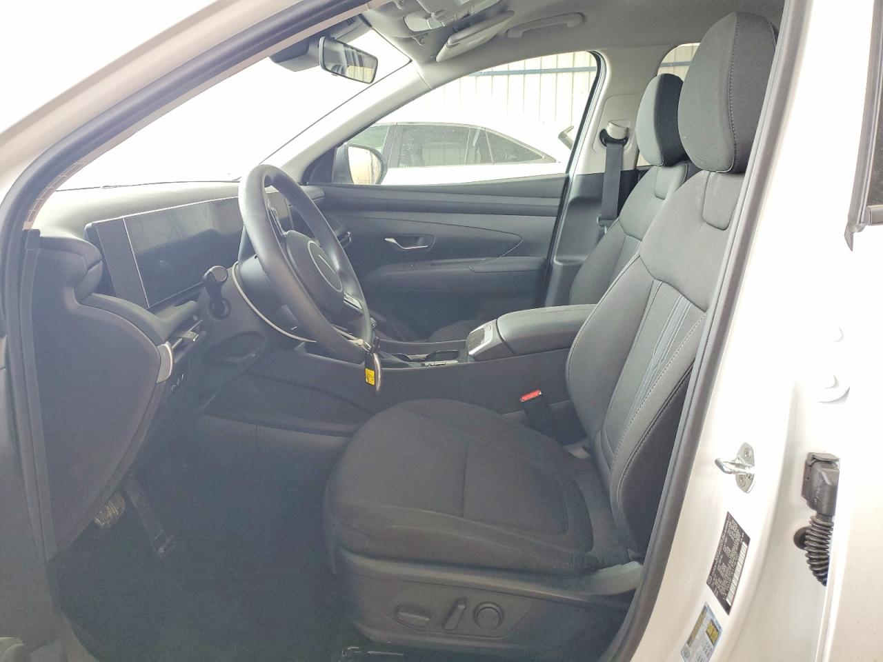 2026 Hyundai Tucson Sel White vin: 5NMJBCDEXTH671007
