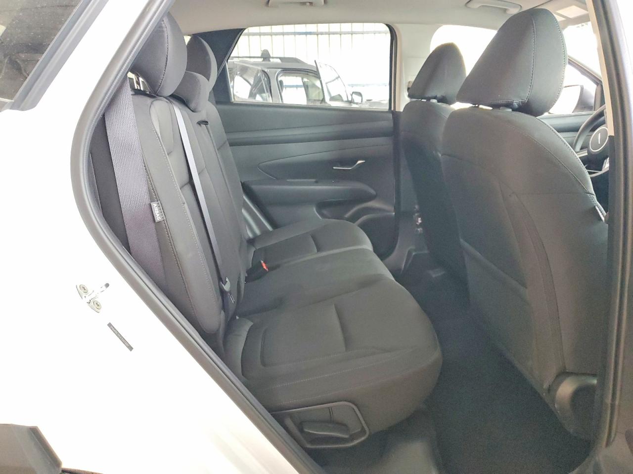 2026 Hyundai Tucson Sel White vin: 5NMJBCDEXTH671007