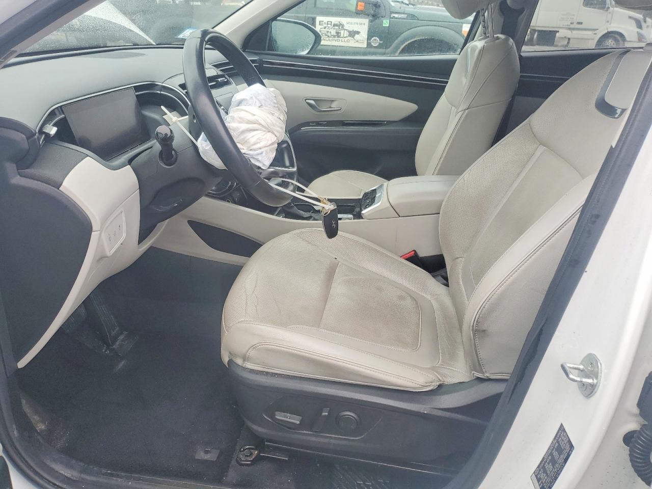 2022 Hyundai Tucson Sel White vin: 5NMJCCAE1NH125197