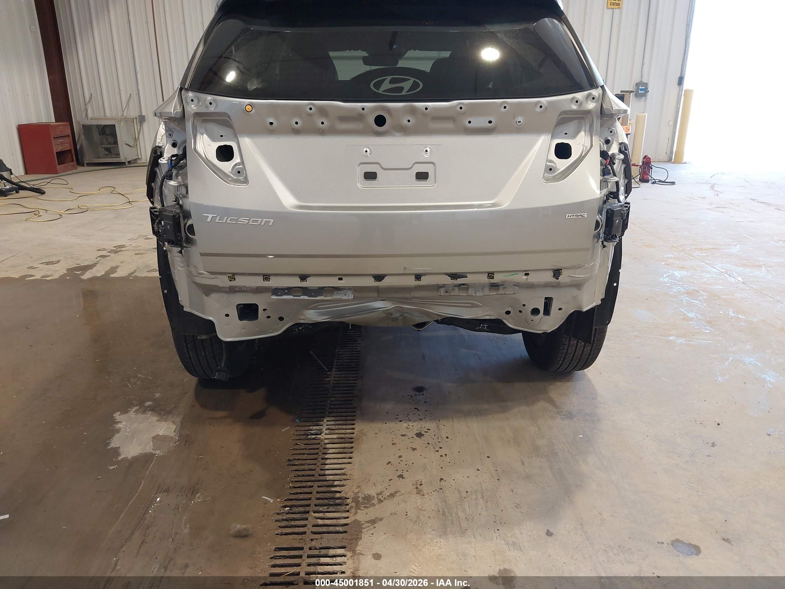 2025 Hyundai Tucson Sel Convenience Серебряный vin: 5NMJCCDEXSH485186