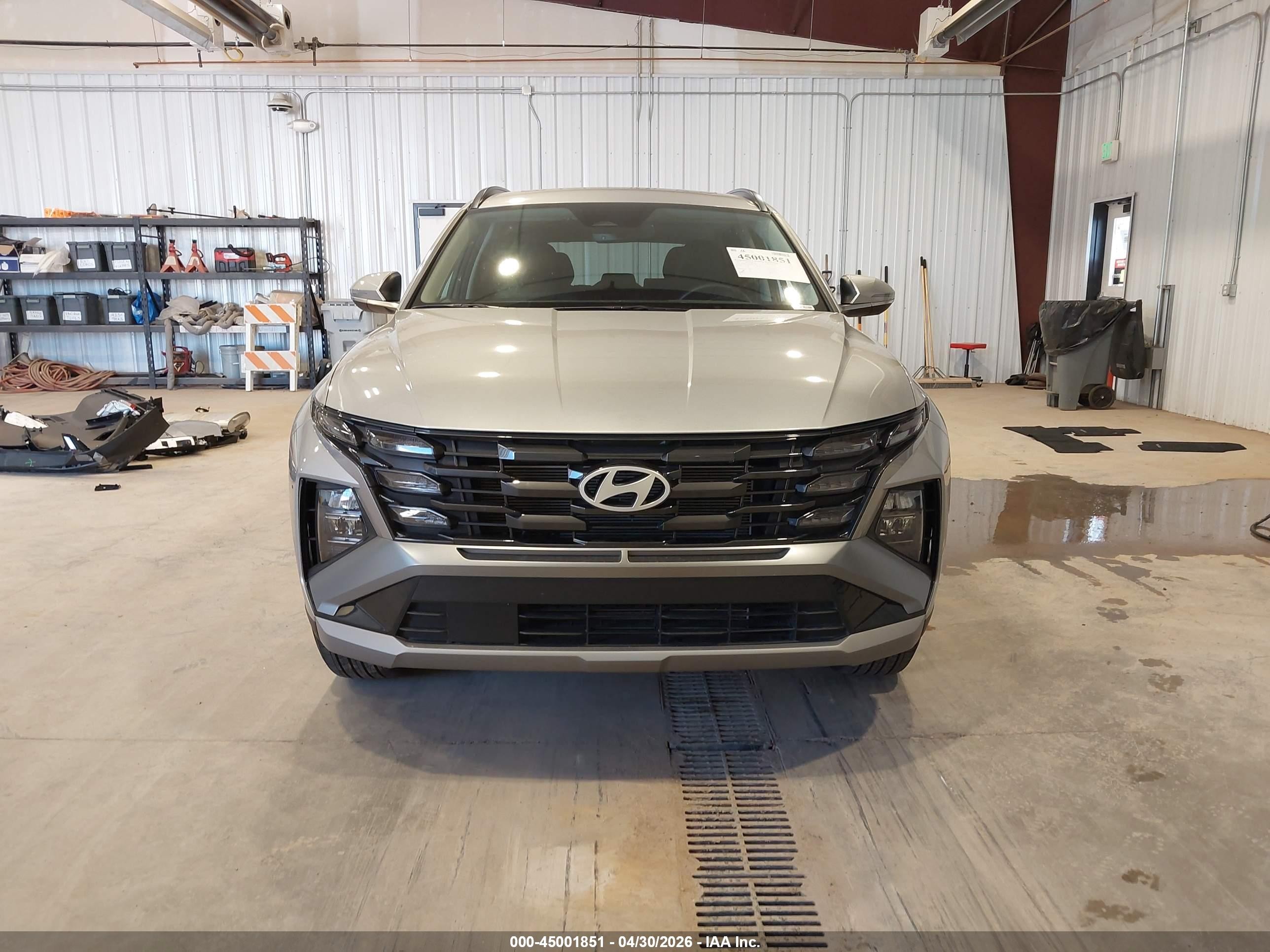 2025 Hyundai Tucson Sel Convenience Серебряный vin: 5NMJCCDEXSH485186