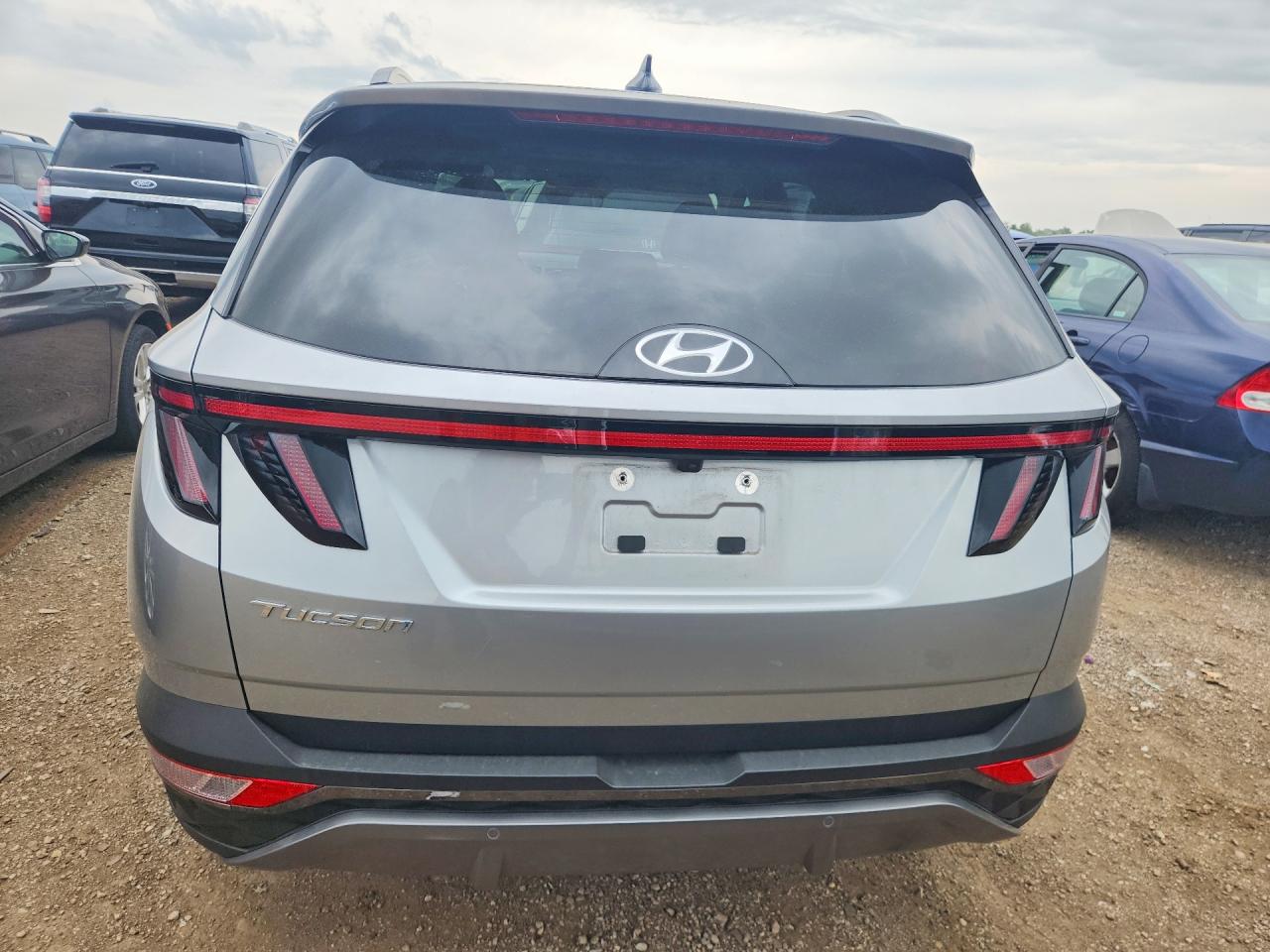 2022 Hyundai Tucson Limited Серебряный vin: 5NMJE3AE3NH045152