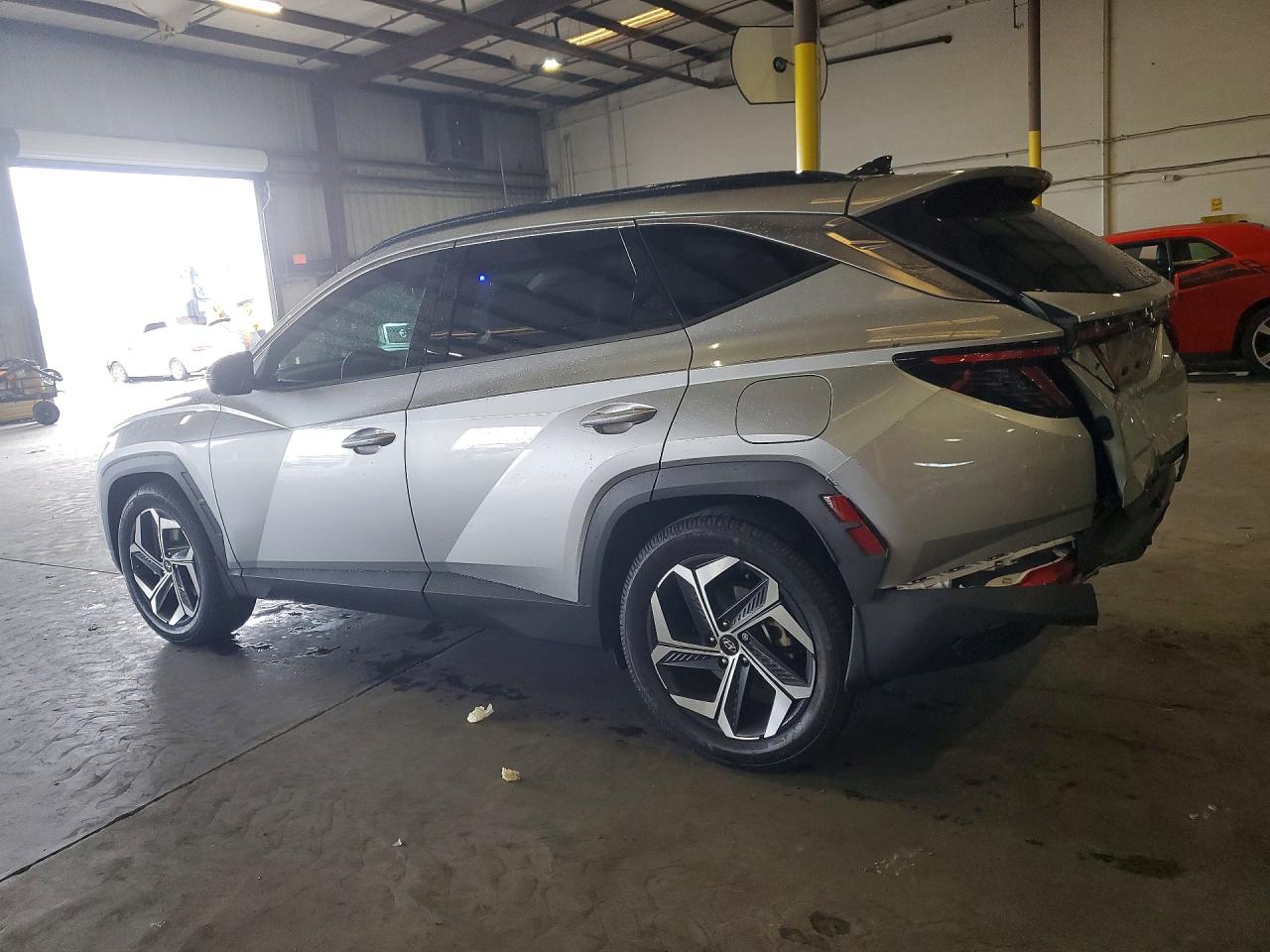 2022 Hyundai Tucson Limited Silver vin: 5NMJE3AE7NH108284