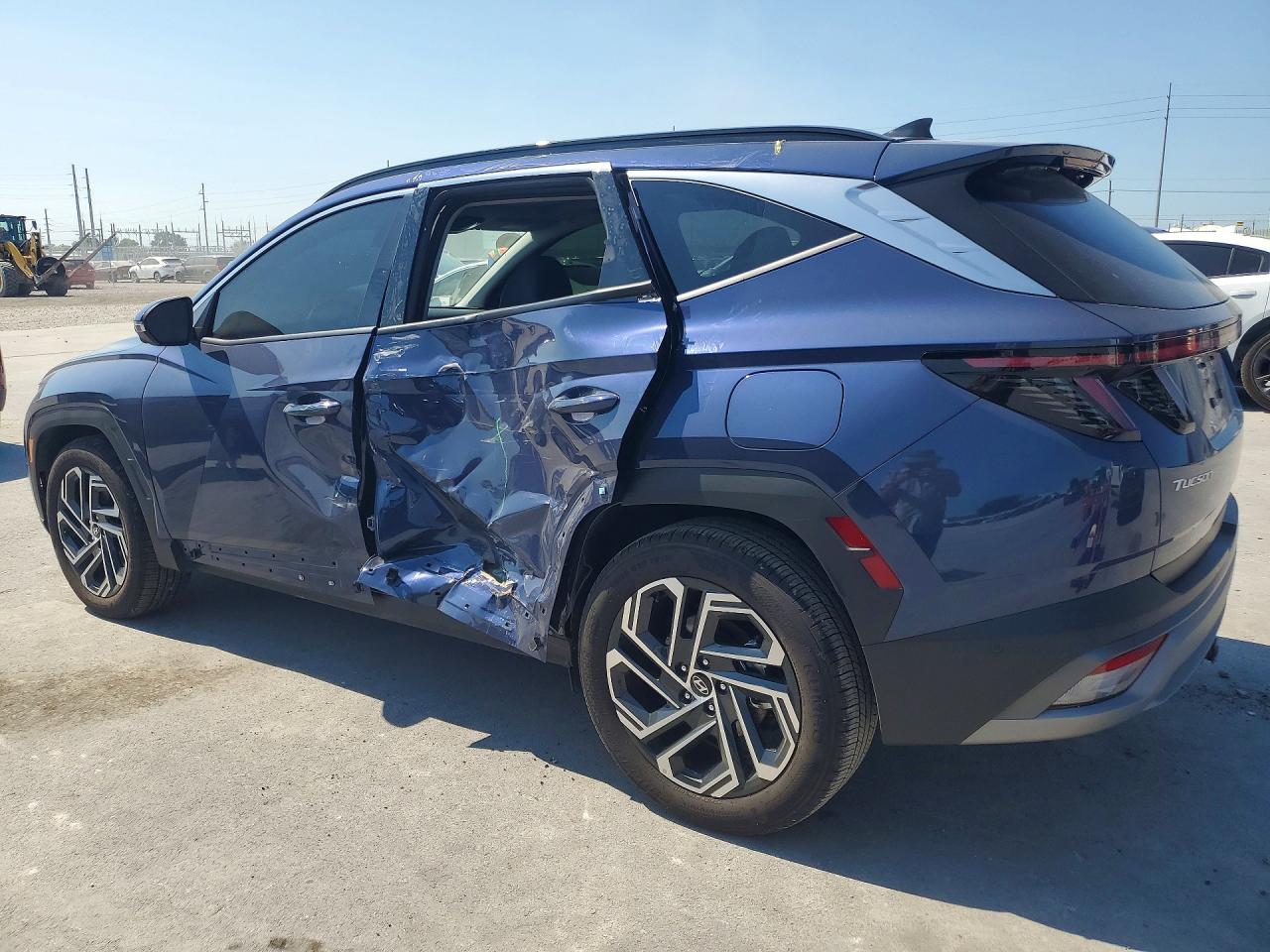 2025 Hyundai Tucson Limited Blue vin: 5NMJE3DE8SH577679