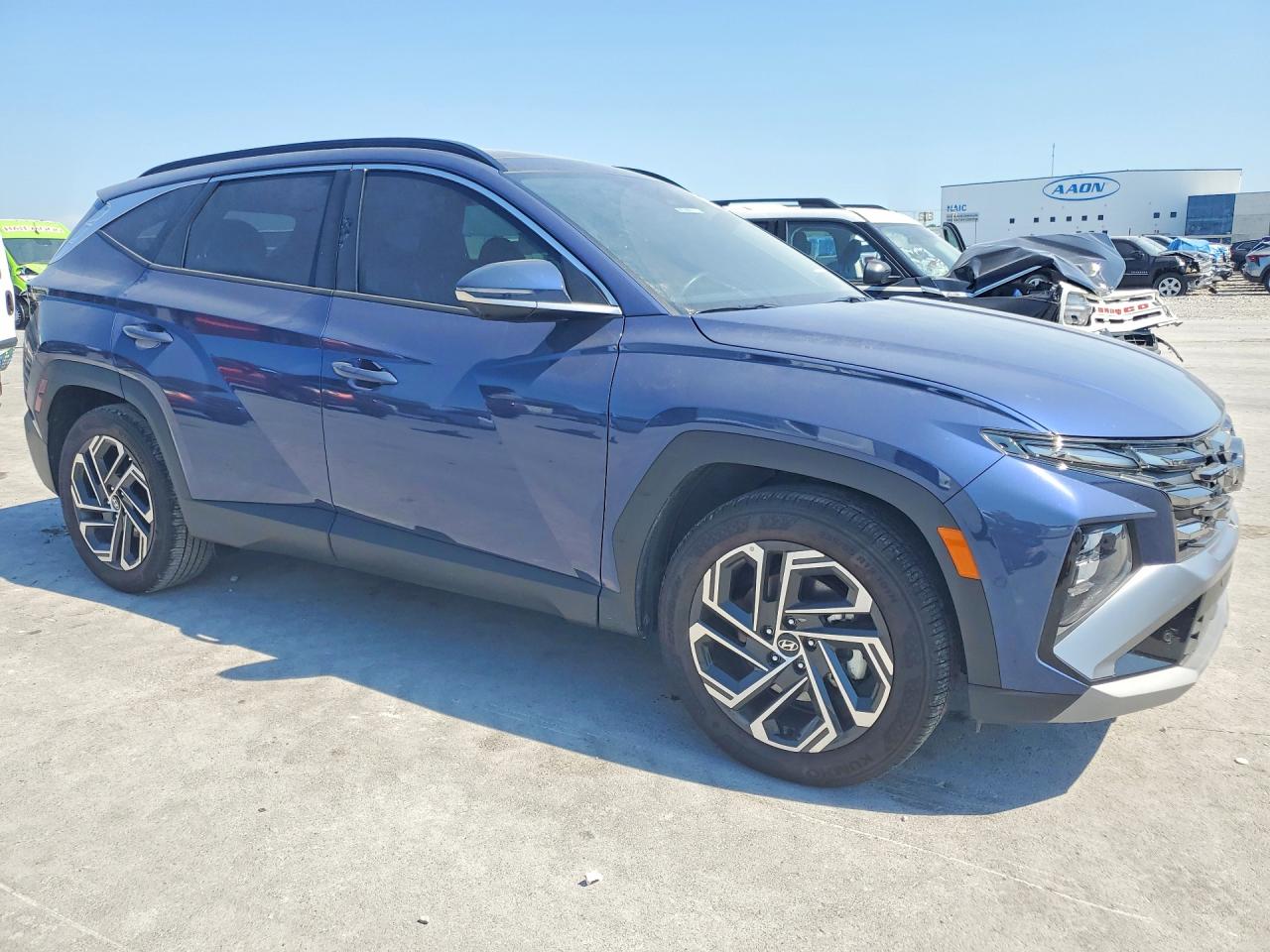 2025 Hyundai Tucson Limited Blue vin: 5NMJE3DE8SH577679