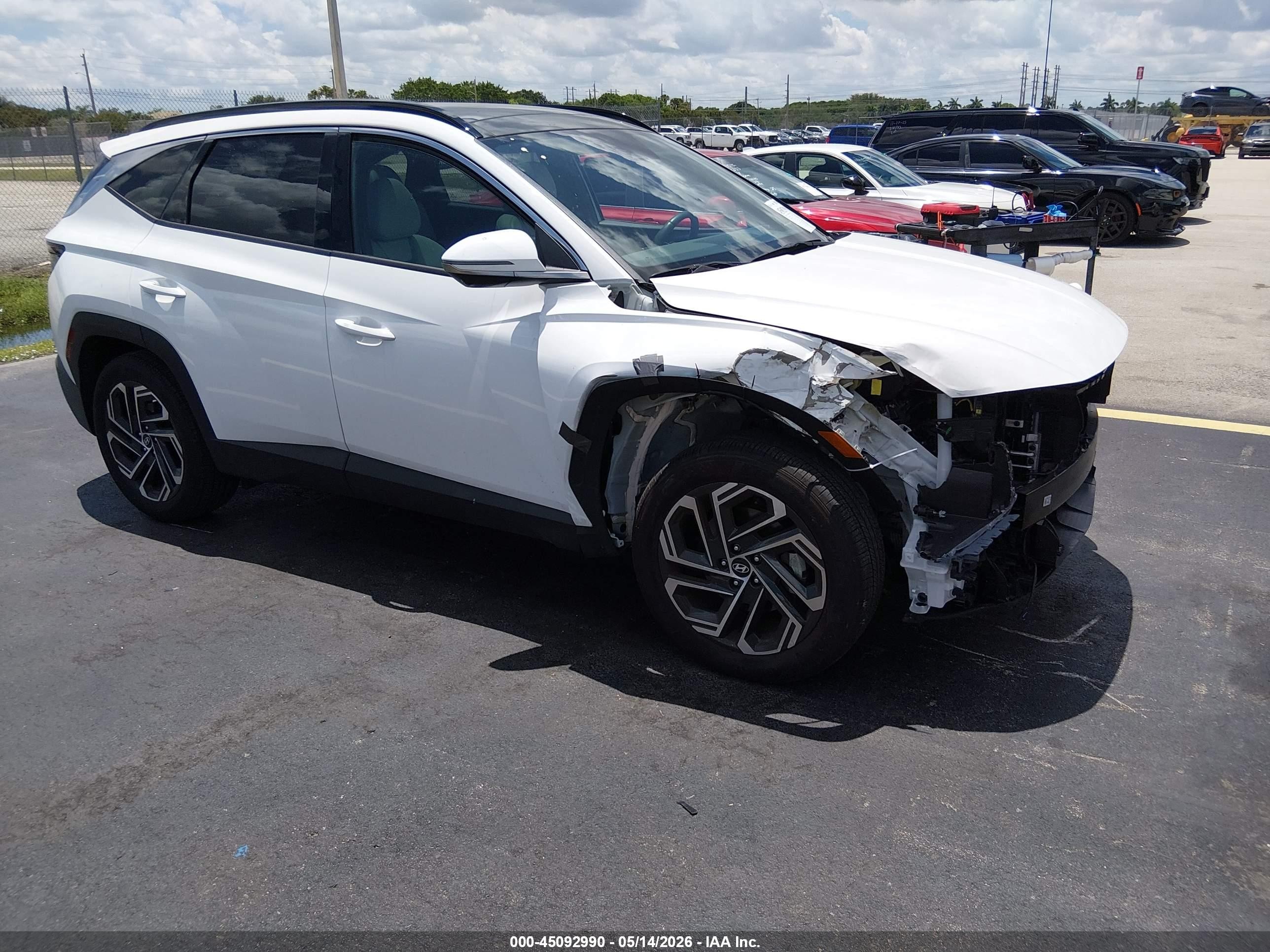 2026 Hyundai Tucson Limited White vin: 5NMJE3DEXTH608660