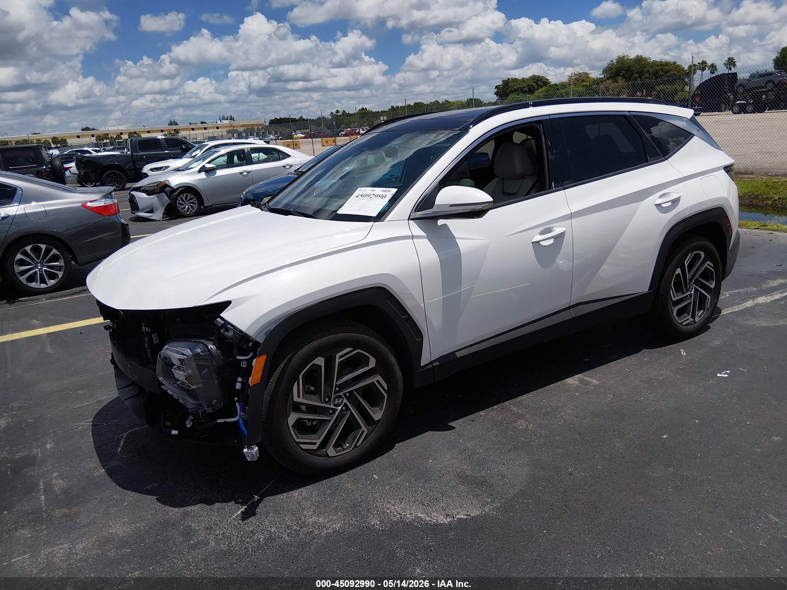 2026 Hyundai Tucson Limited White vin: 5NMJE3DEXTH608660