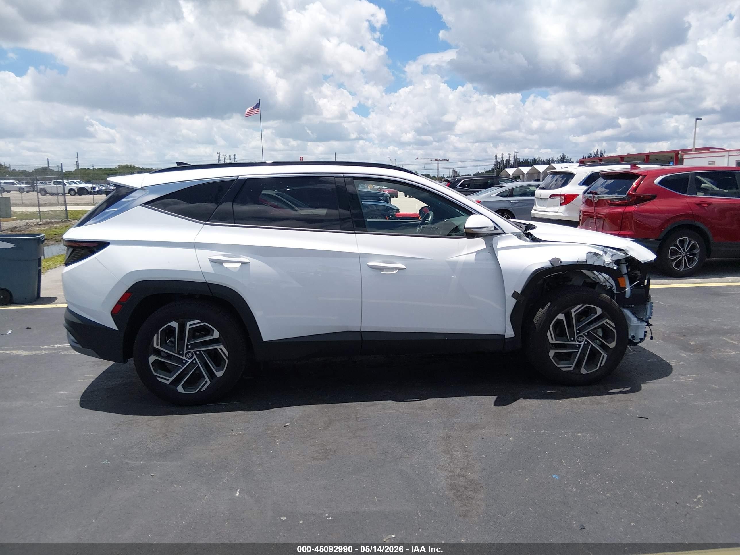 2026 Hyundai Tucson Limited White vin: 5NMJE3DEXTH608660