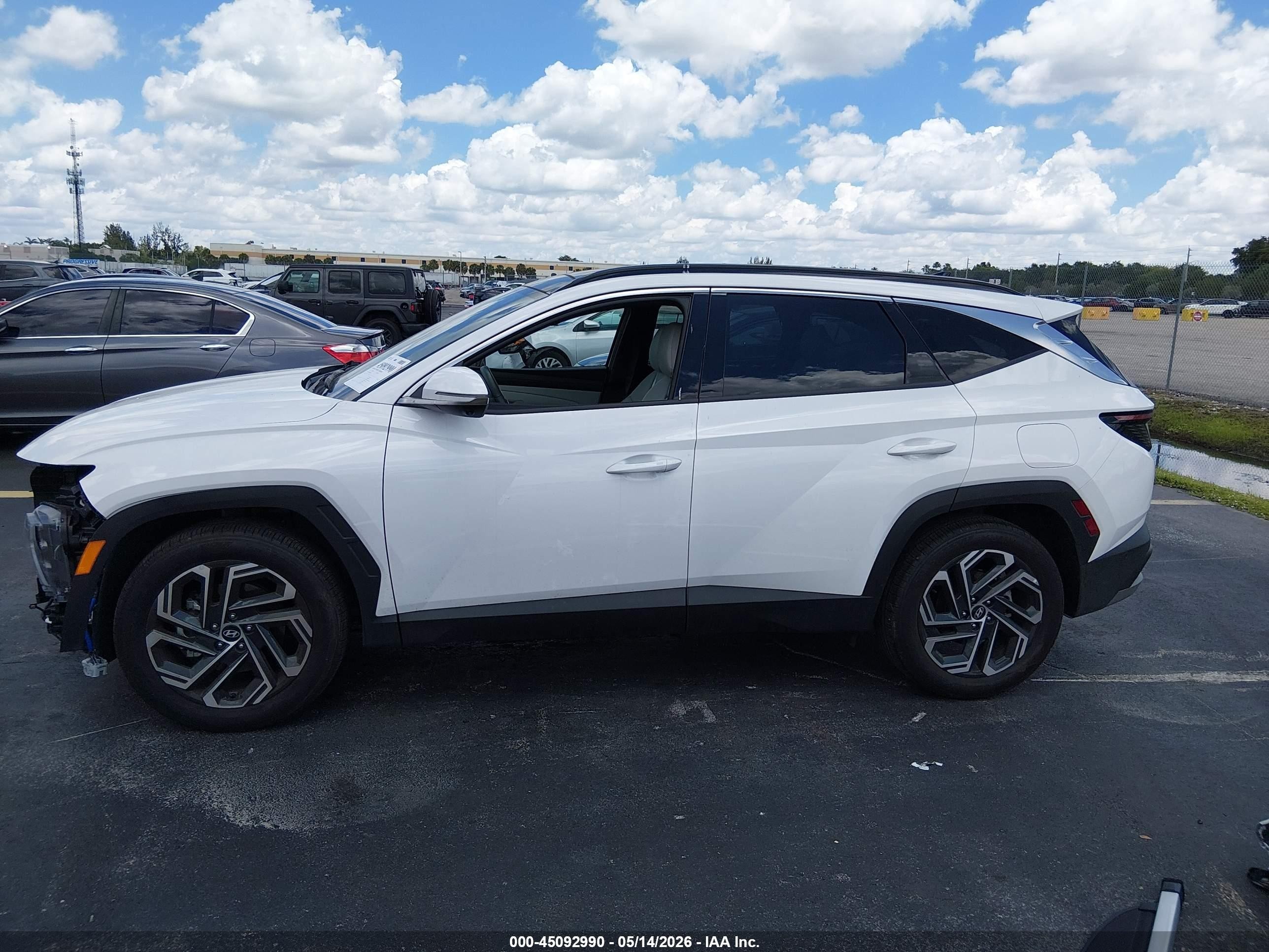 2026 Hyundai Tucson Limited White vin: 5NMJE3DEXTH608660