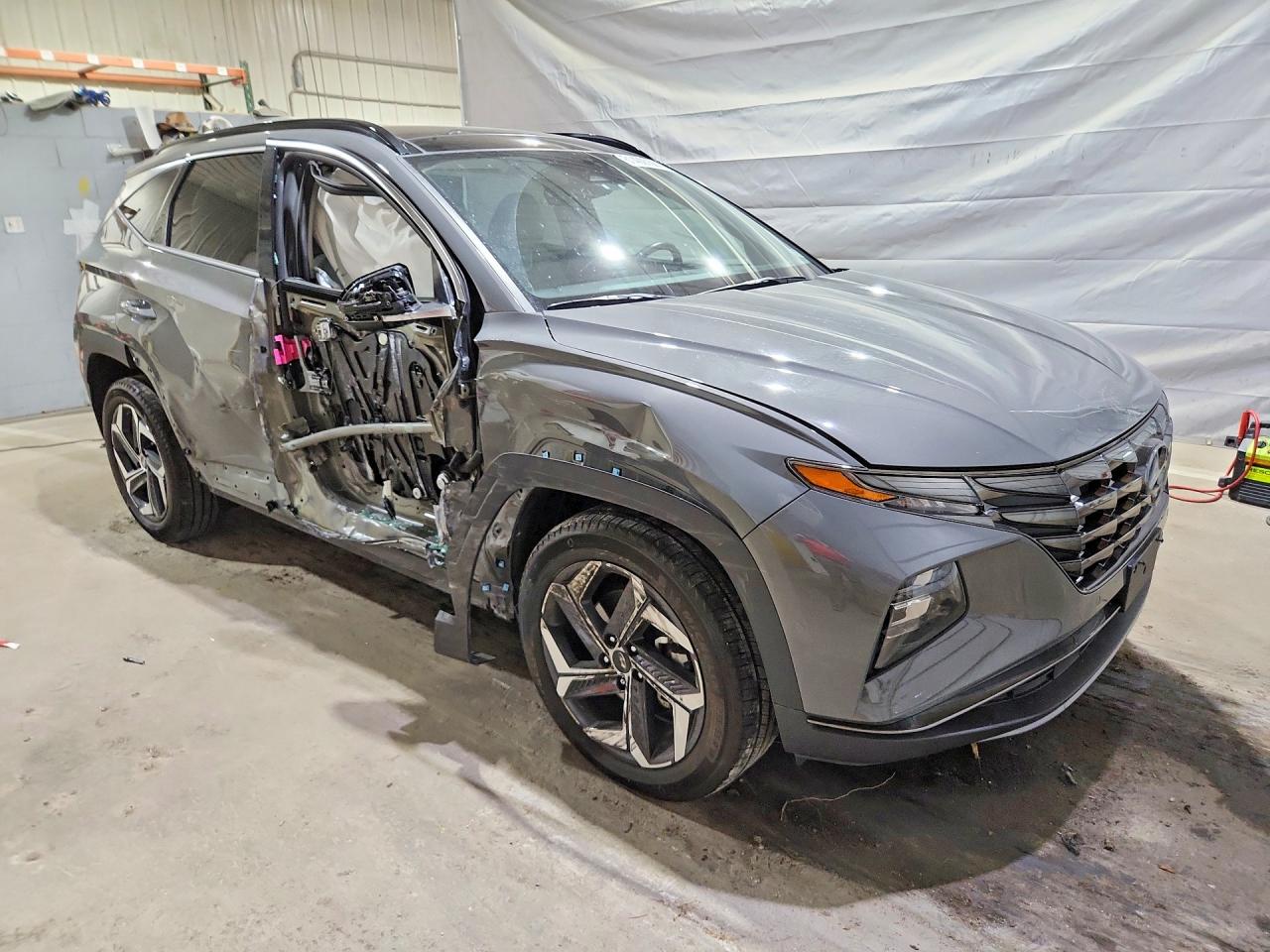 2024 Hyundai Tucson Limited Gray vin: 5NMJECDE3RH327342