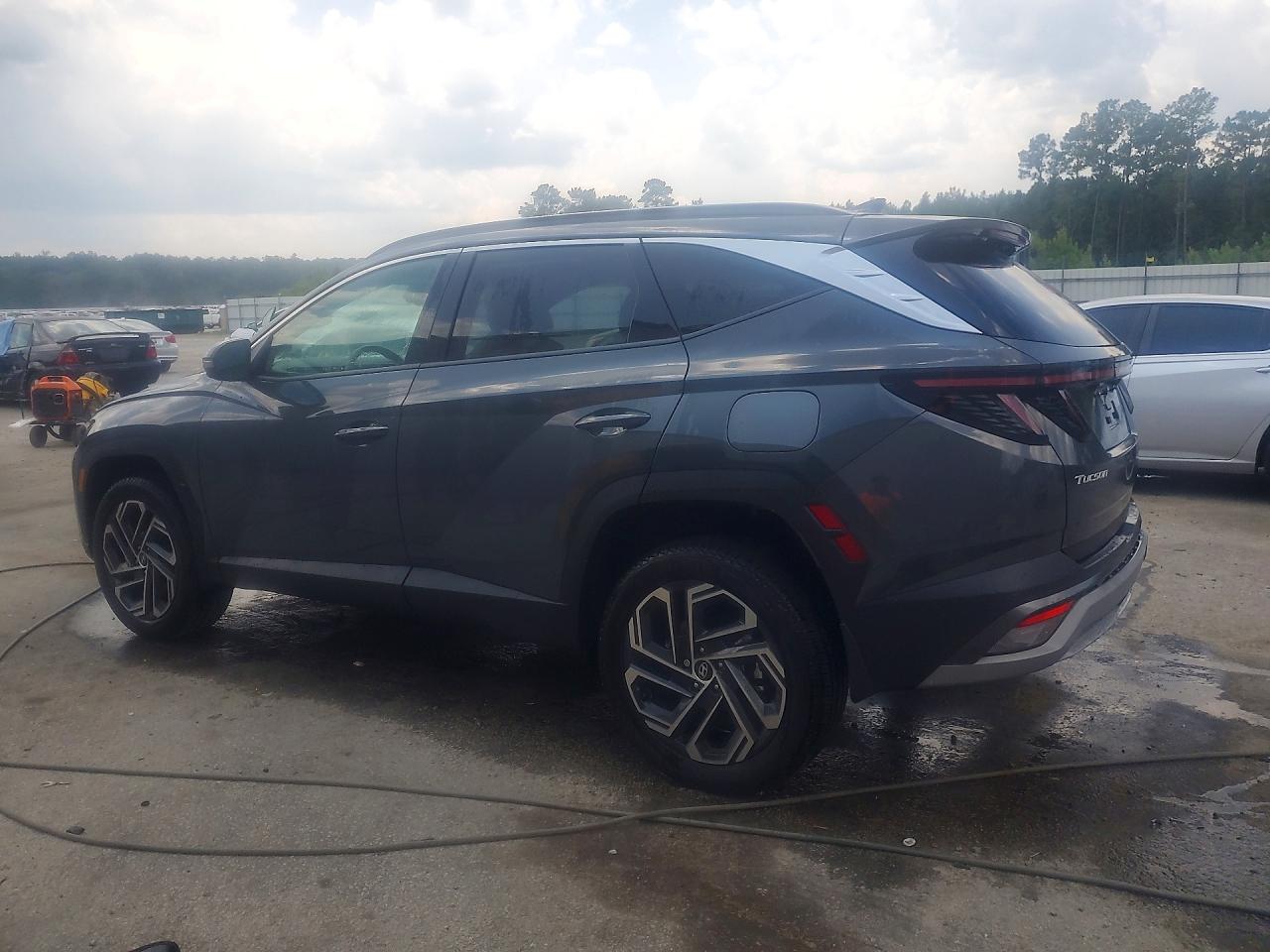 2025 Hyundai Tucson Limited Gray vin: 5NMJECDE5SH526334