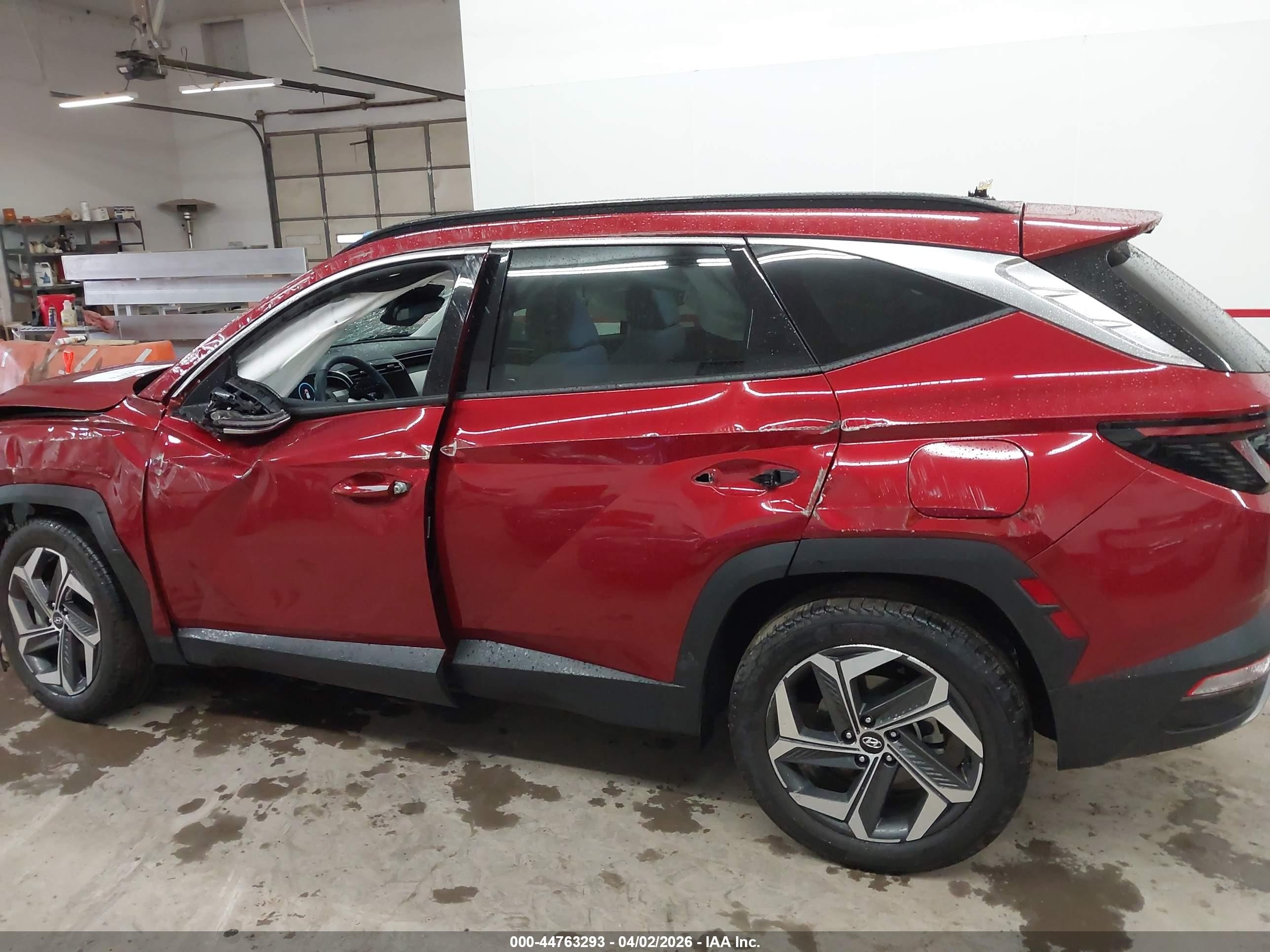 2024 Hyundai Tucson Limited Red vin: 5NMJECDE9RH431799