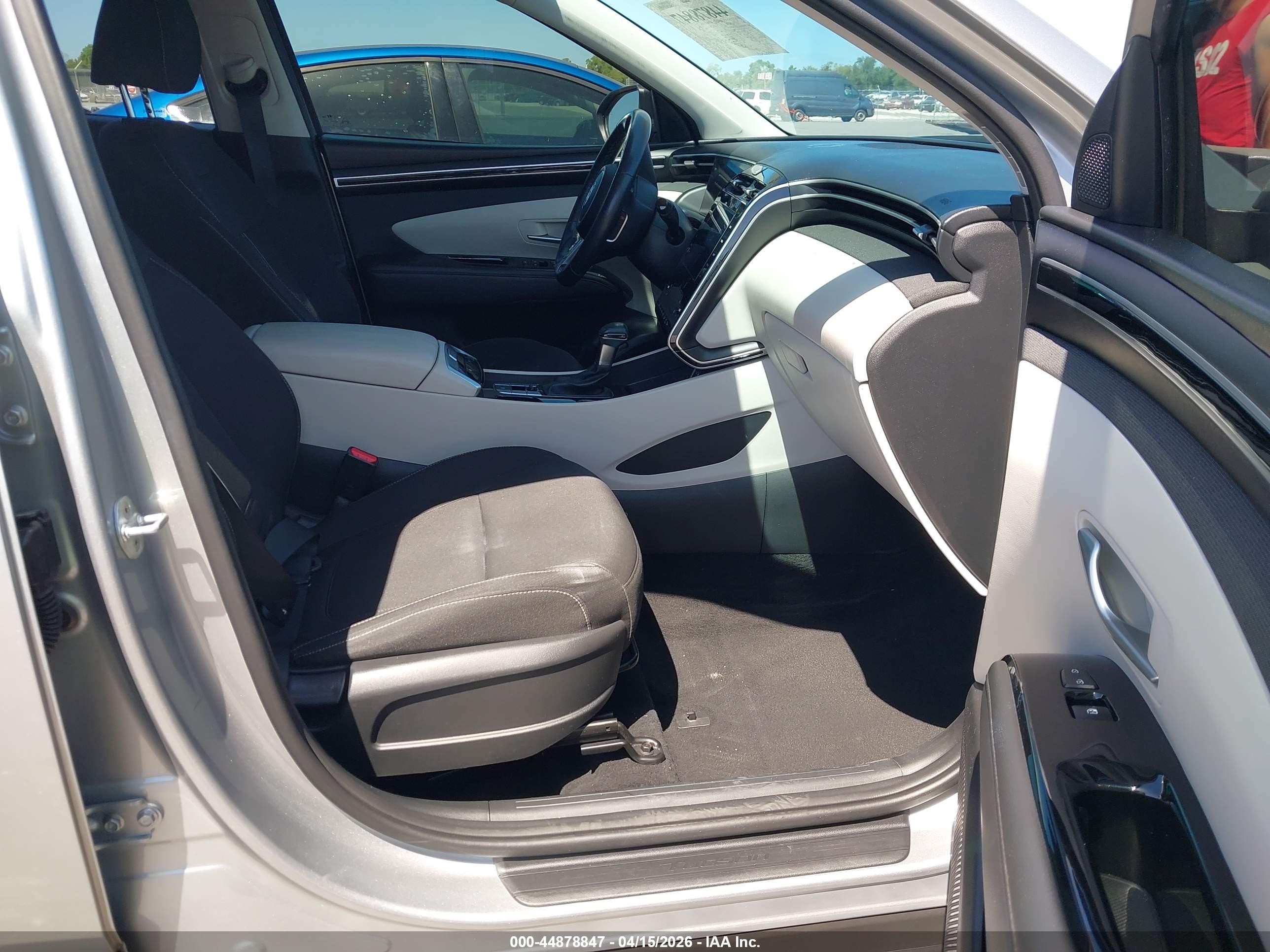 2022 Hyundai Tucson Sel Серебряный vin: 5NMJF3AE1NH129015