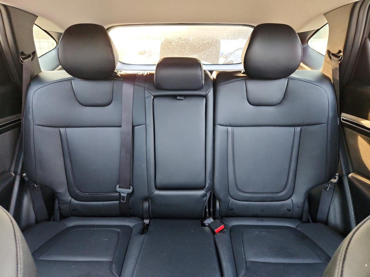 2024 Hyundai Tucson Sel Gray vin: 5NMJF3DE2RH304843