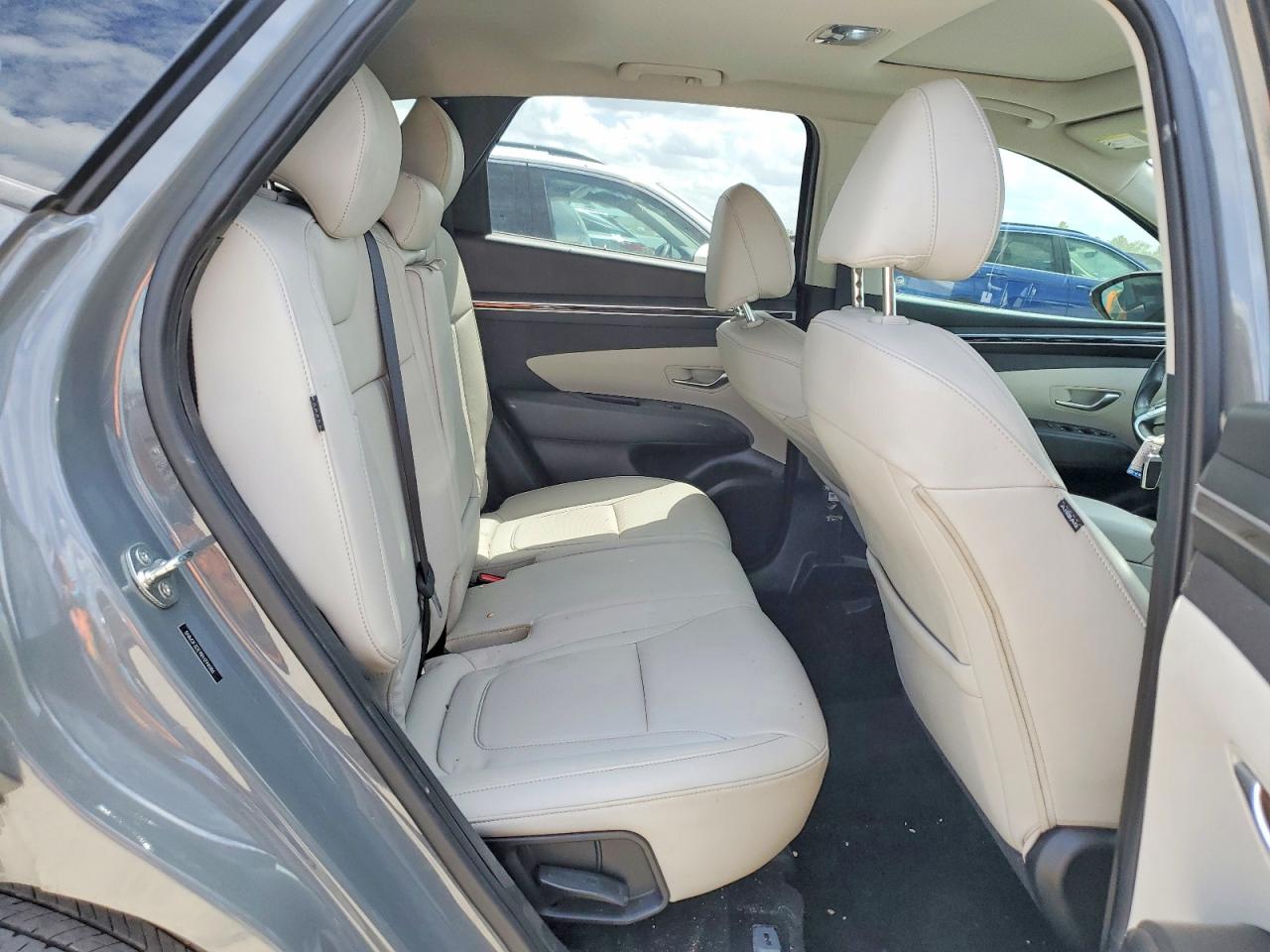 2024 Hyundai Tucson Sel Gray vin: 5NMJF3DE9RH394086