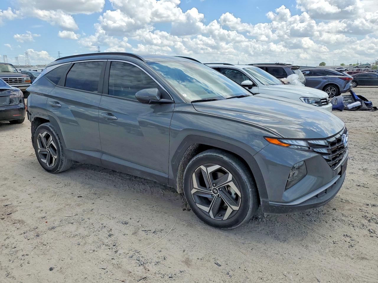 2024 Hyundai Tucson Sel Gray vin: 5NMJF3DE9RH394086
