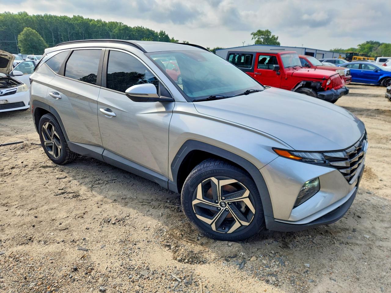 2022 Hyundai Tucson Sel Silver vin: 5NMJFCAE5NH063262