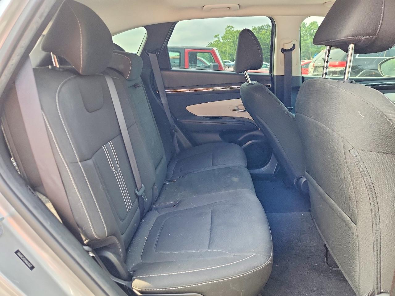 2022 Hyundai Tucson Sel Silver vin: 5NMJFCAE5NH063262