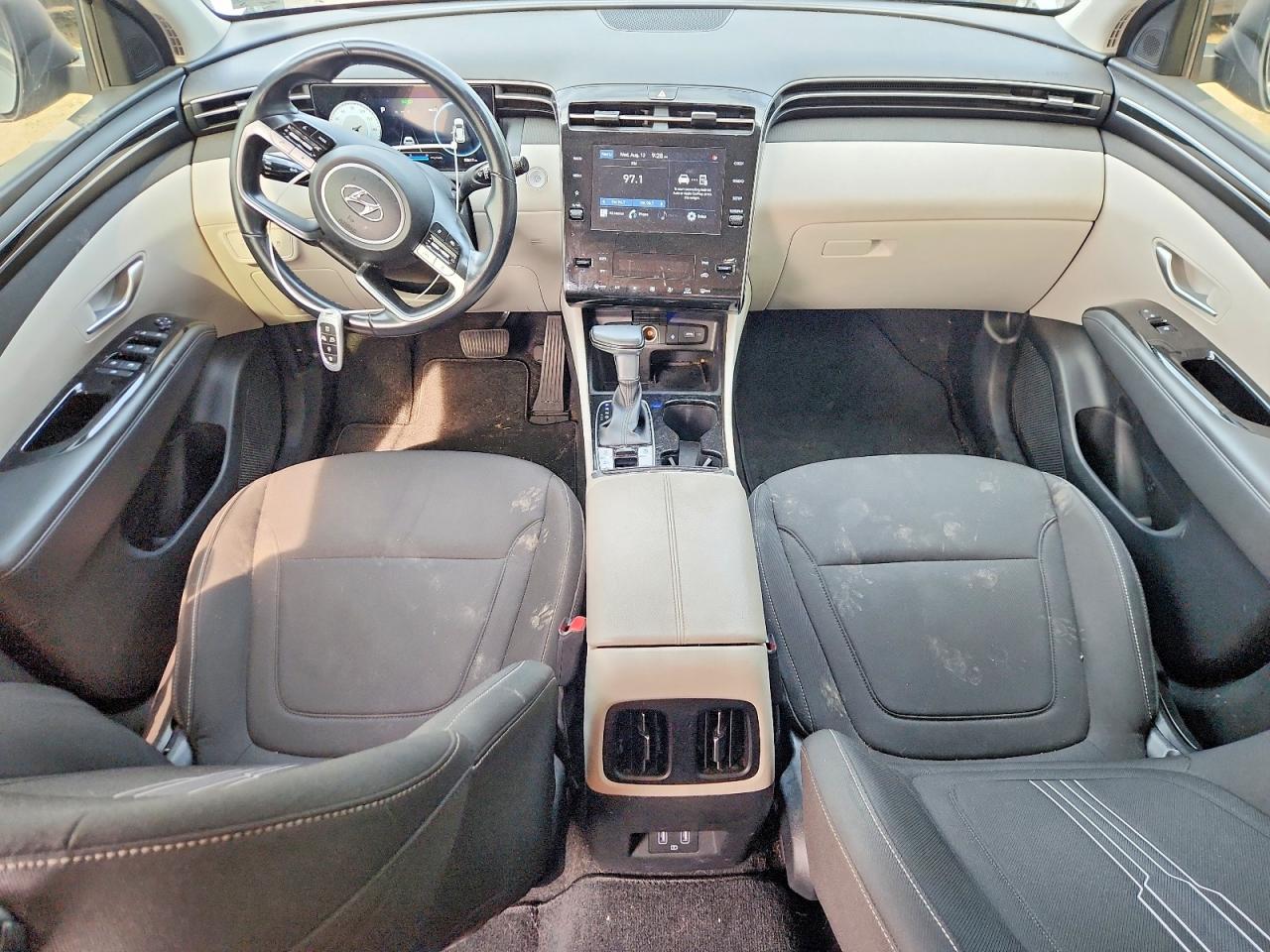 2022 Hyundai Tucson Sel Silver vin: 5NMJFCAE5NH063262