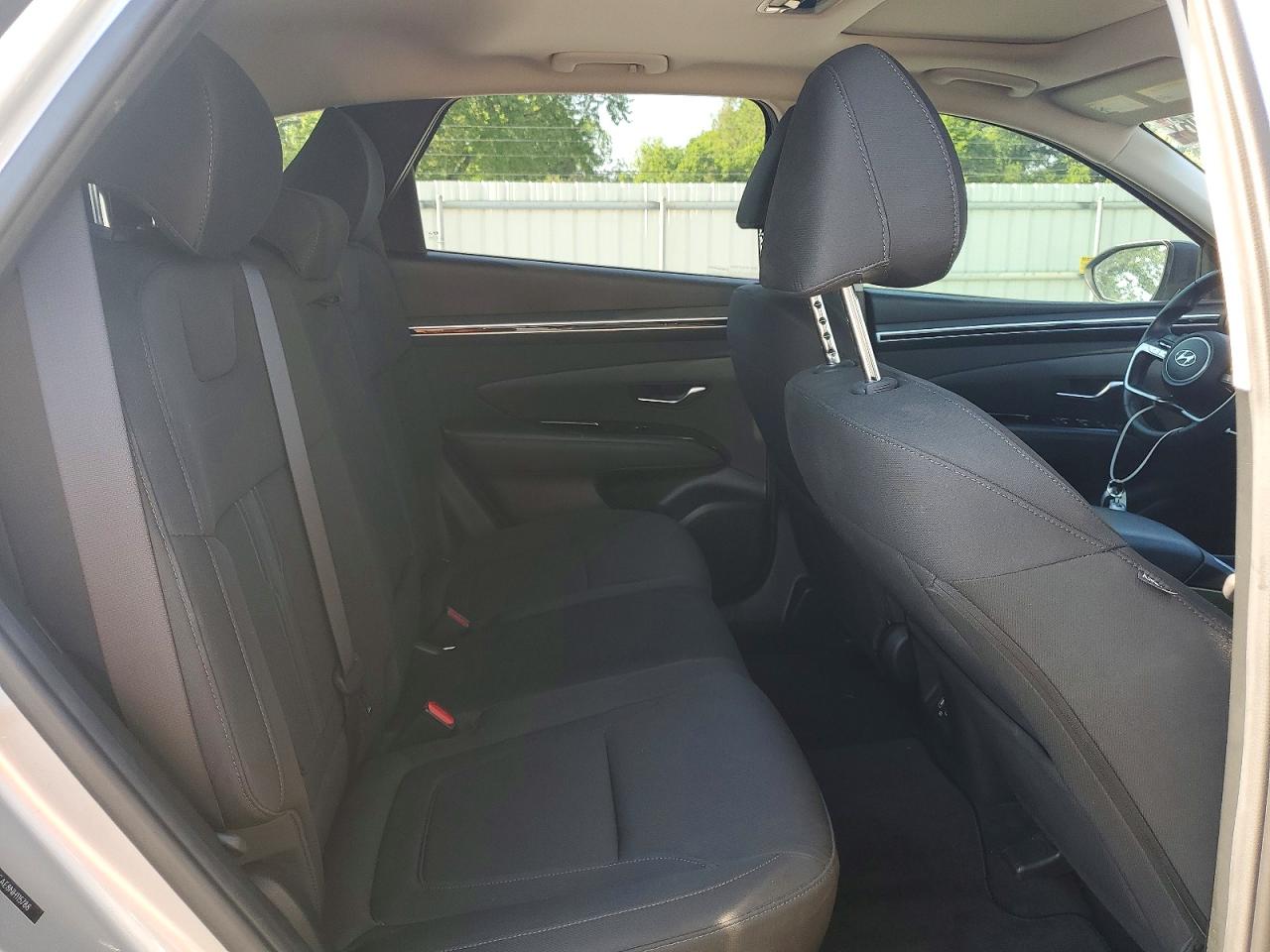 2022 Hyundai Tucson Sel Silver vin: 5NMJFCAE8NH115788