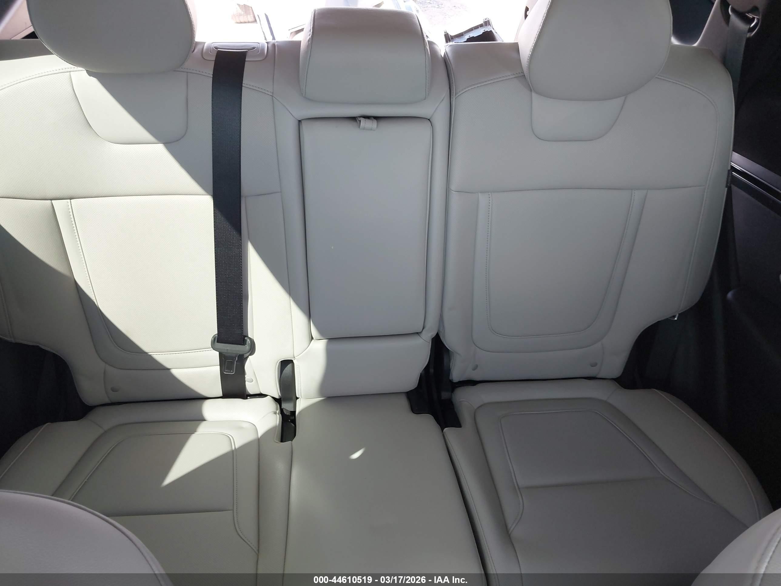 2024 Hyundai Tucson Sel Gray vin: 5NMJFCDE3RH341920